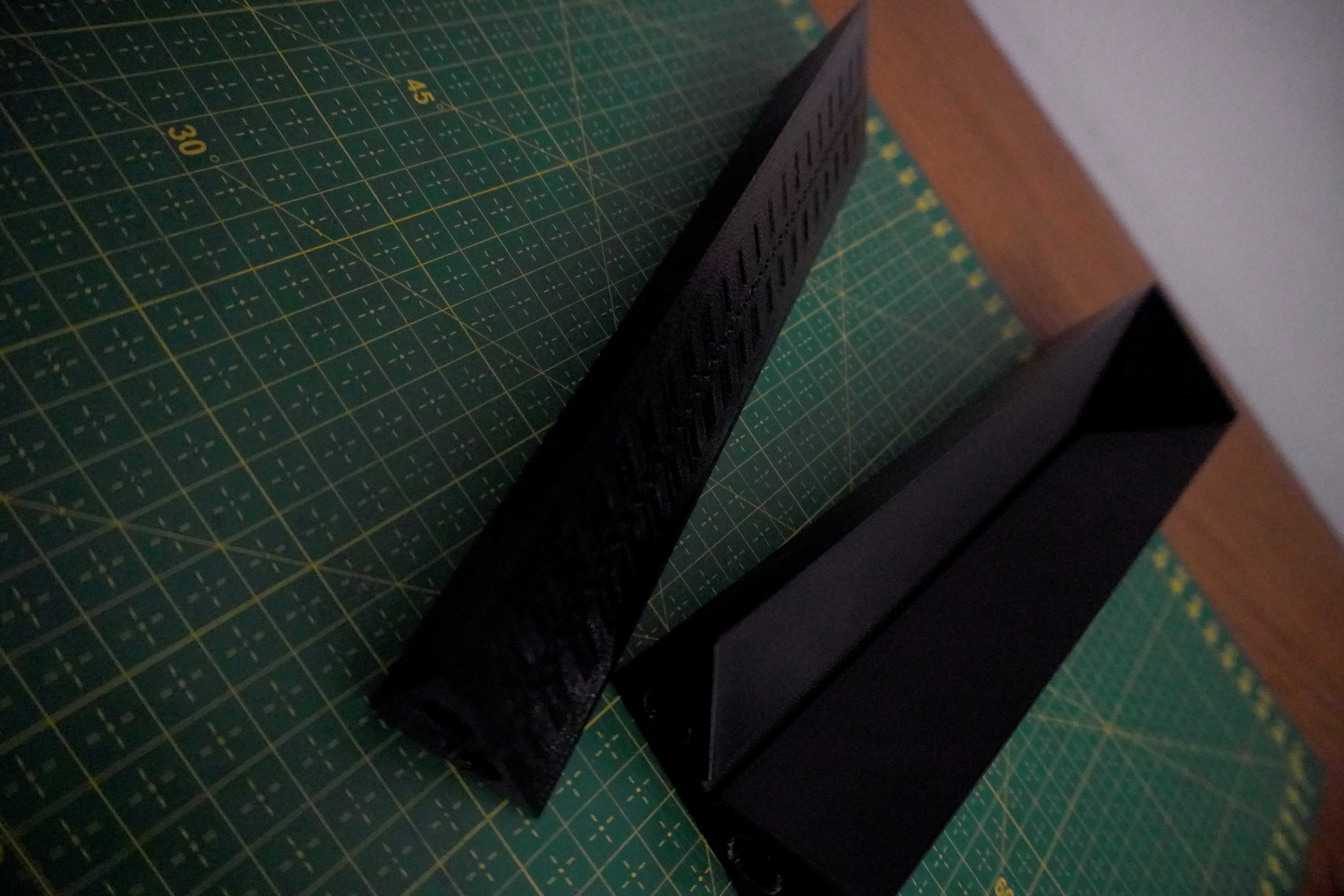 punching cradle for bookbinding - cuna de punzonado para encuadernación — thumbnail 2