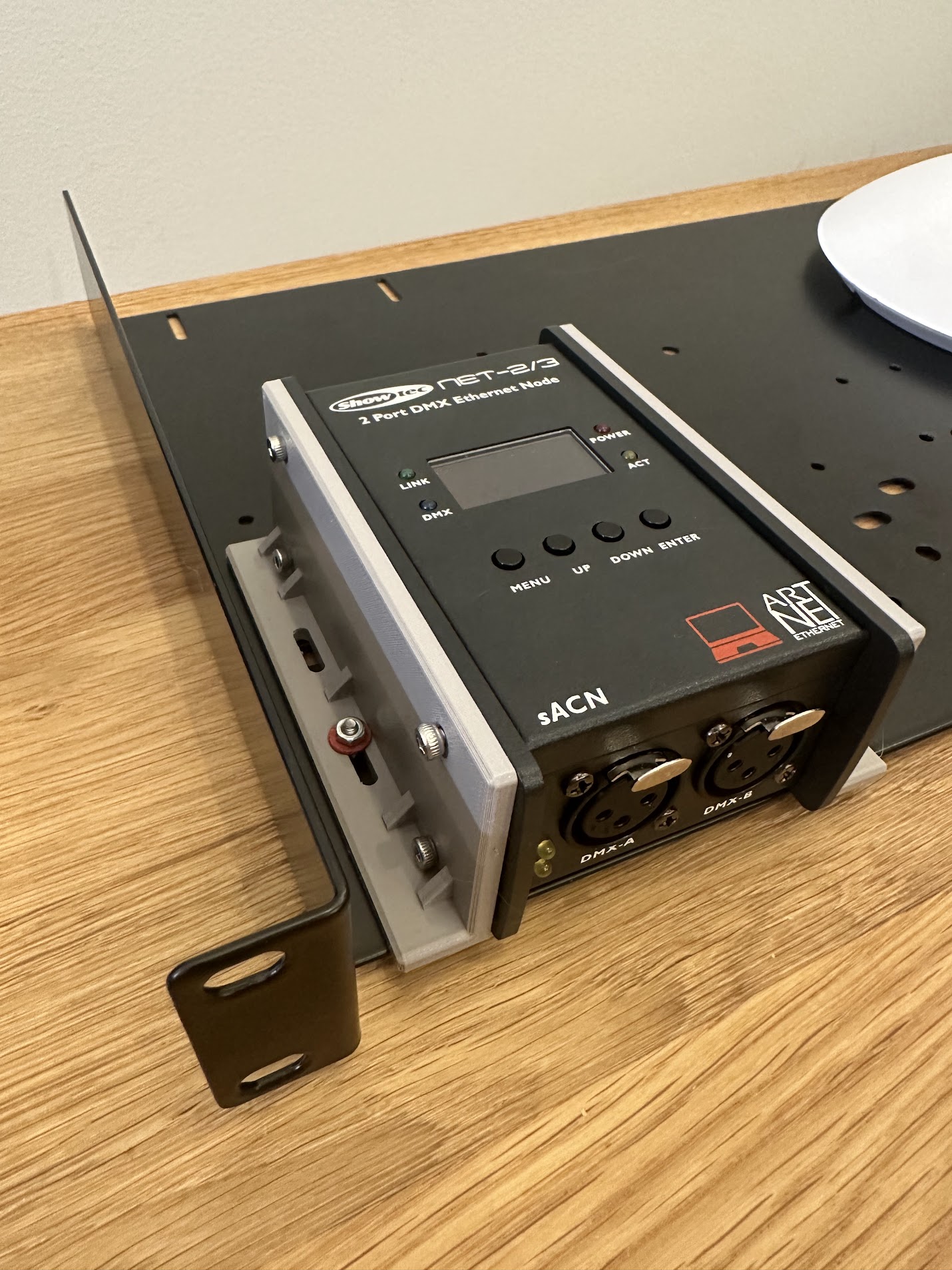 Showtec NET-2/3 Pocket DMX mounting bracket