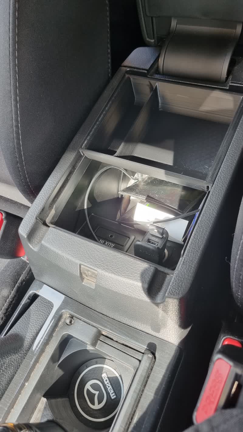 Mazda 6 2007 coin tray / shelf