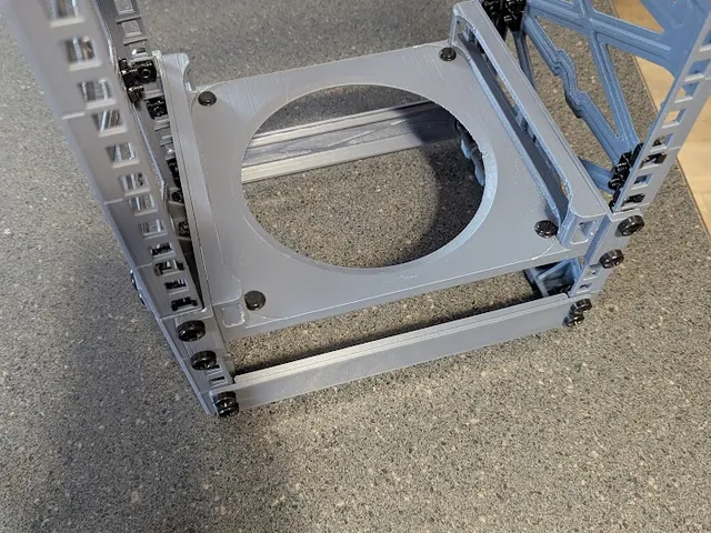 Mac Mini 10 in rack mount ears