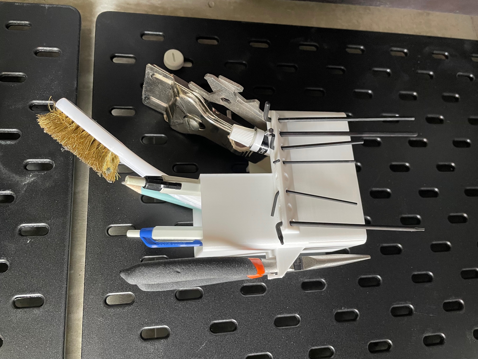 3D printer tools holder for Skadi