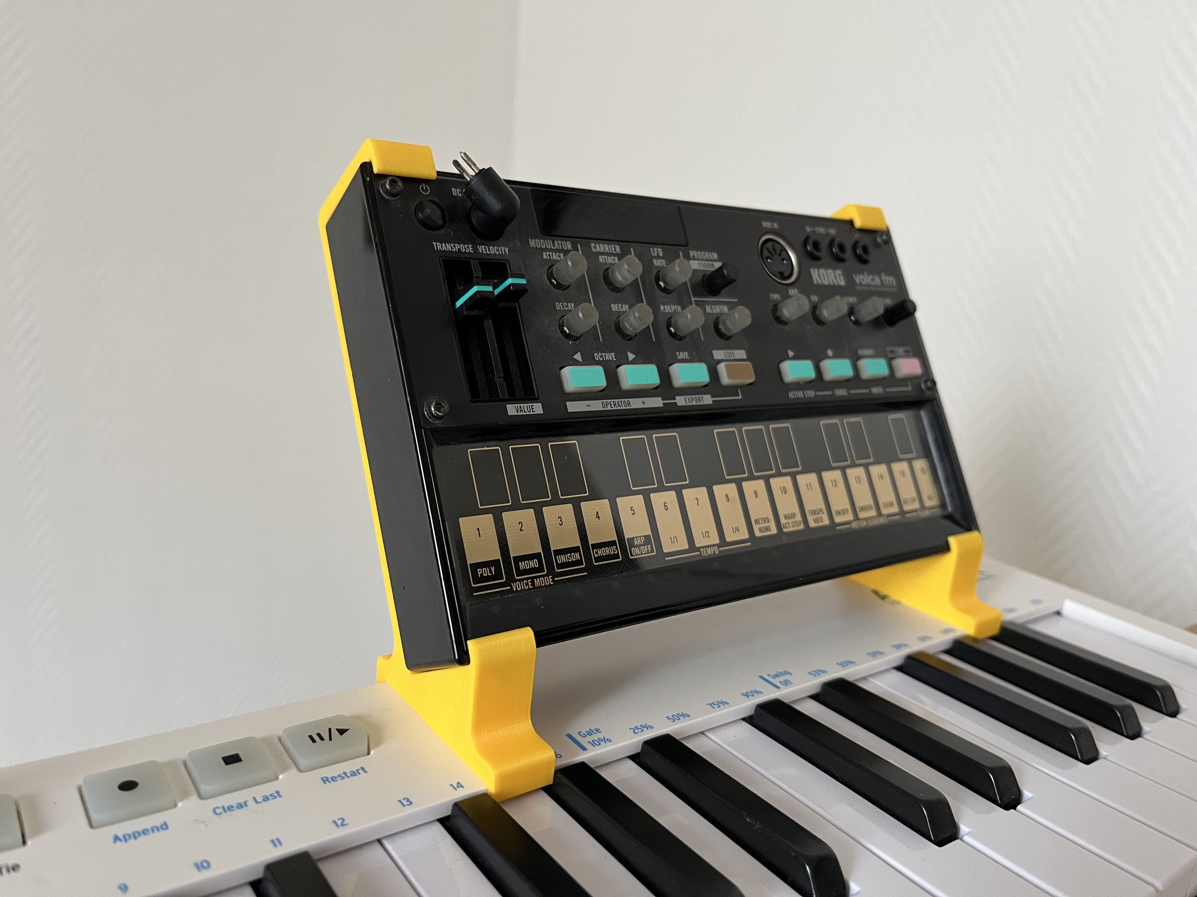 Korg Volca mount for Arturia Keystep