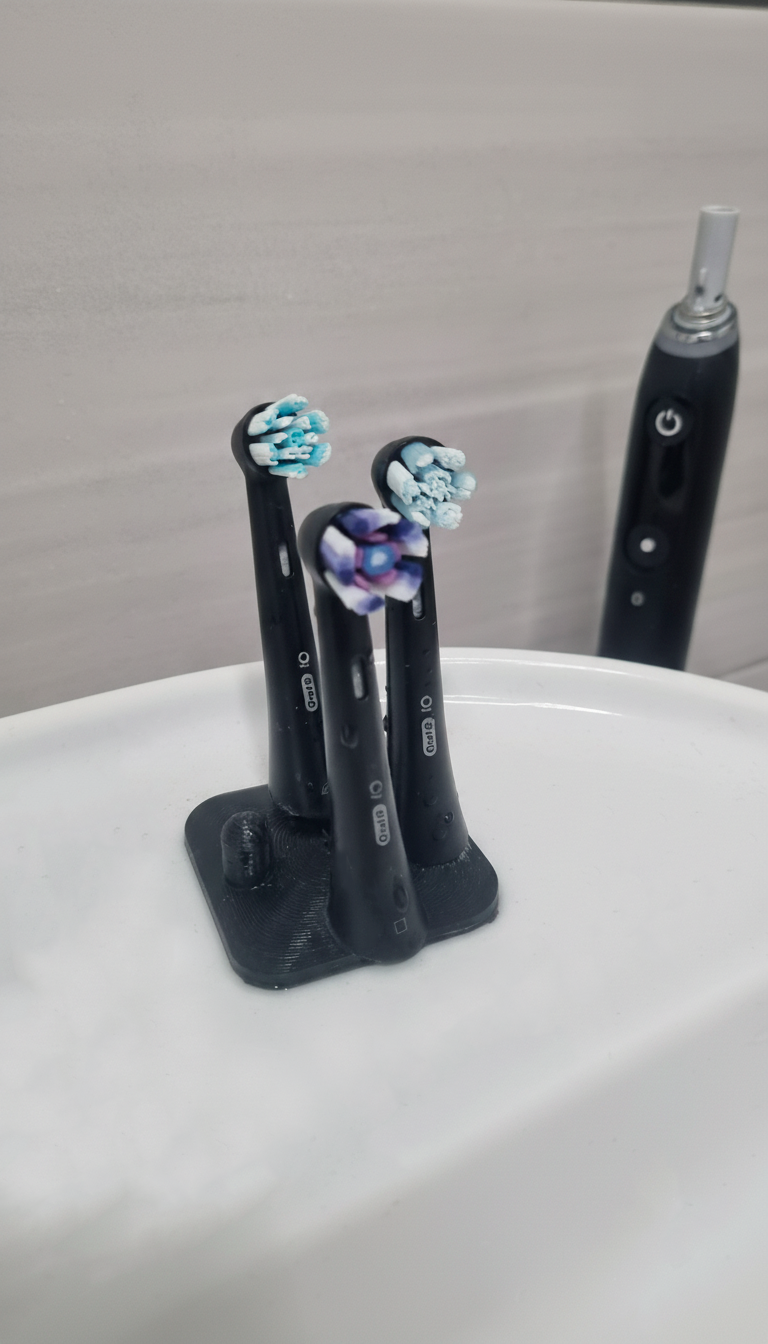 Oral-B iO Toothbrush Head Holder – 4 Slots