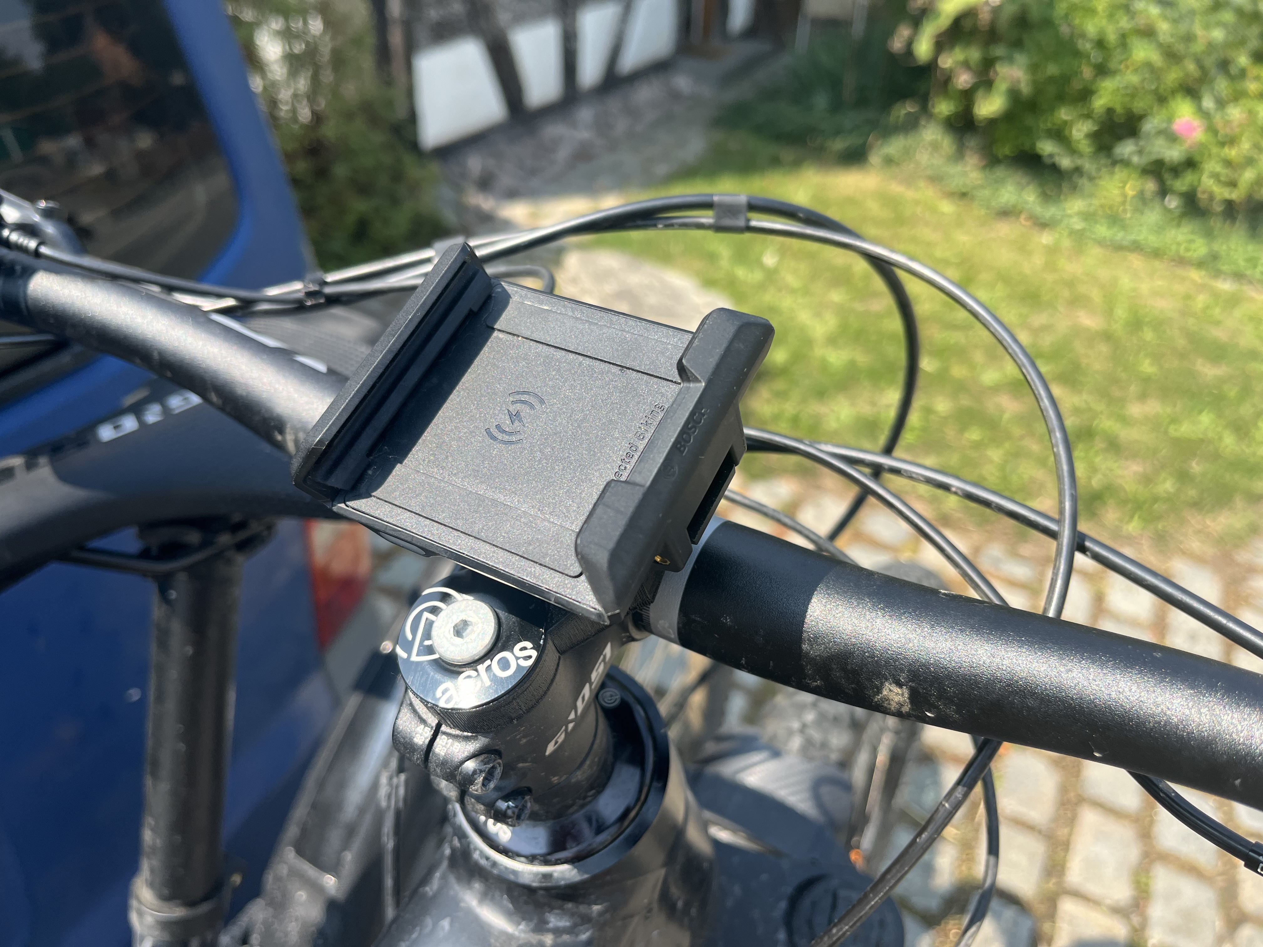 Vorbauhalterung für Bosch SmartphoneGrip (Hochformat) DRAFT