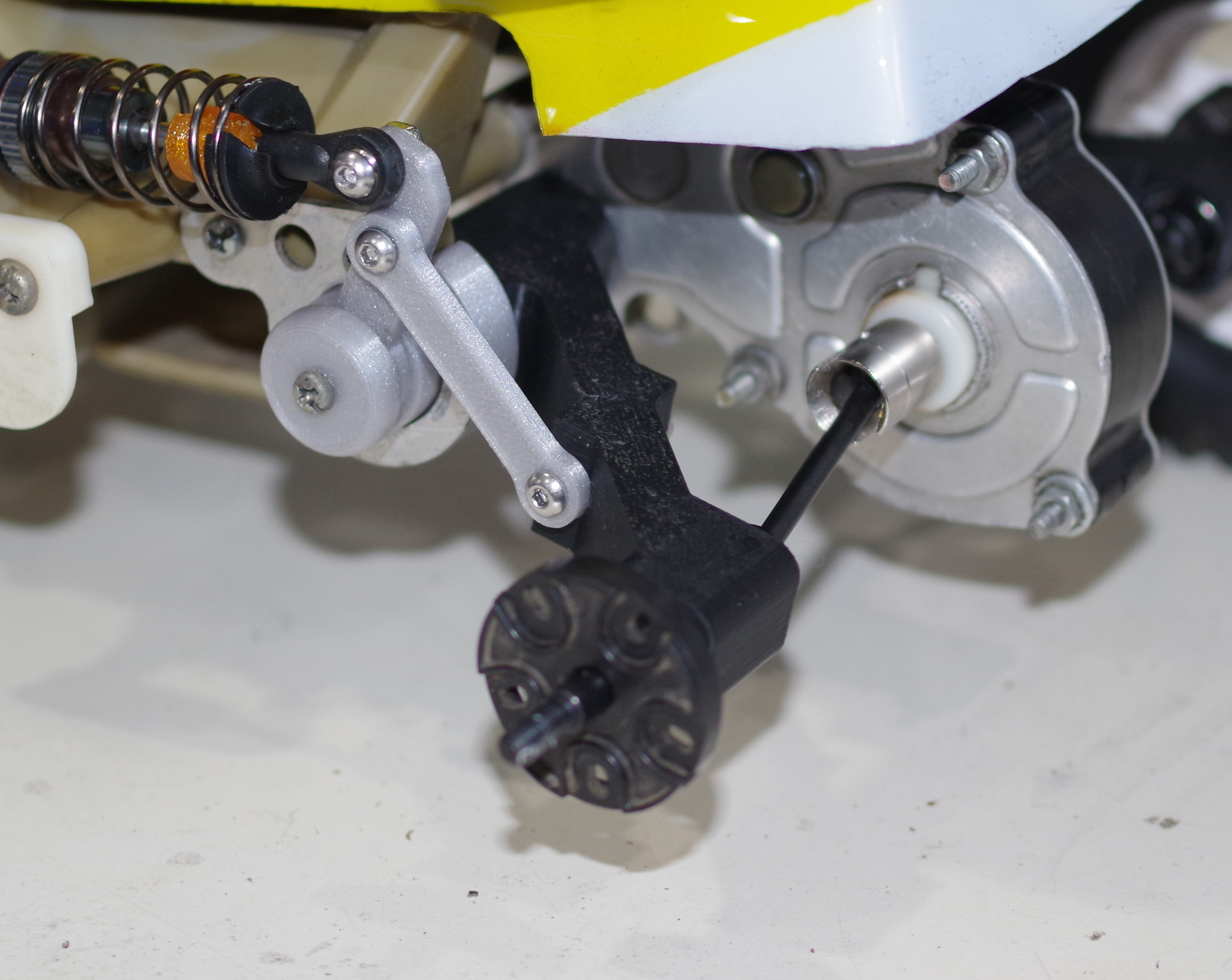 Tamiya Frog updated rear suspension.