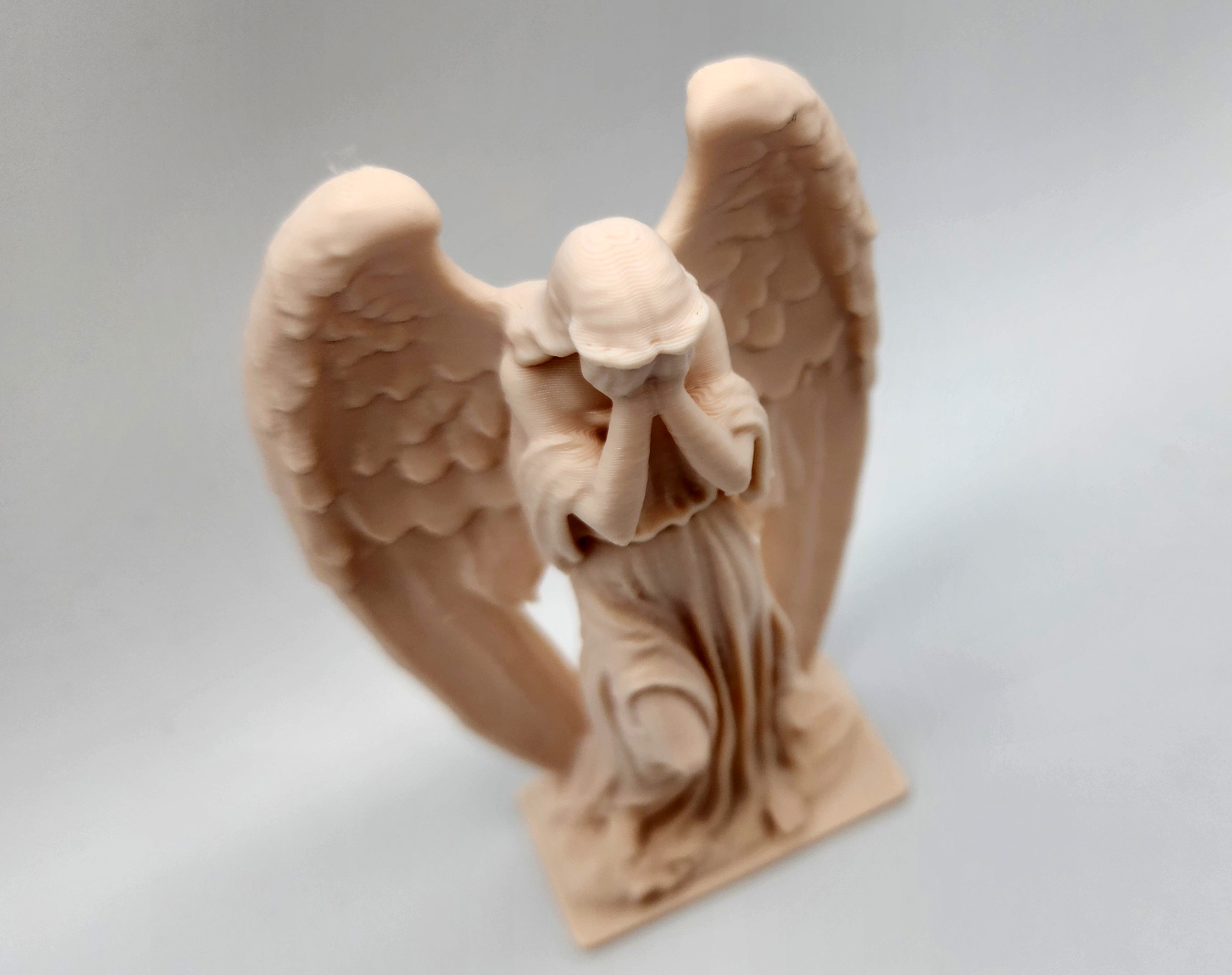 Miniatura 2 do modelo 3D Weeping Angel Statue