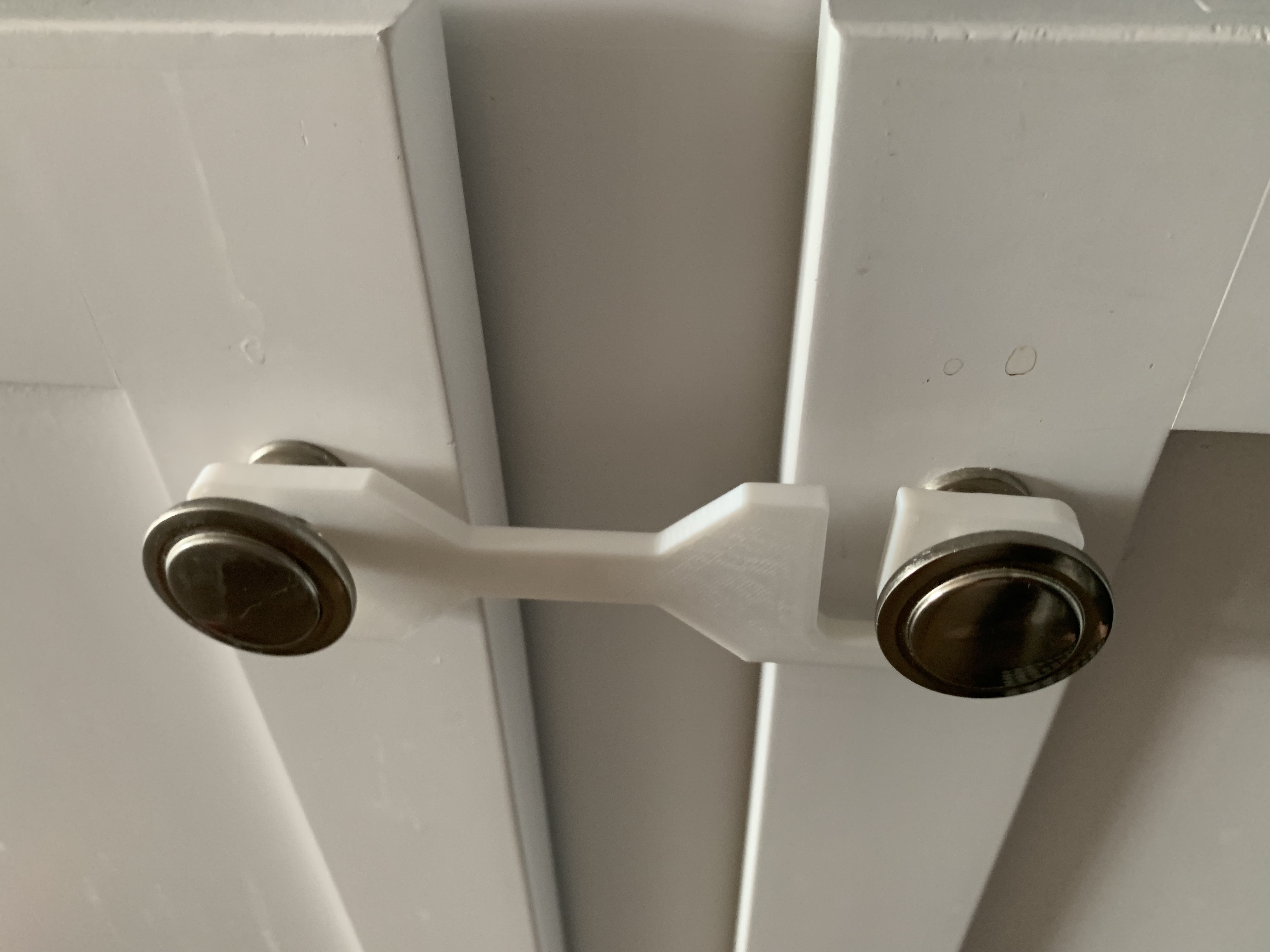 cabinet_lock
