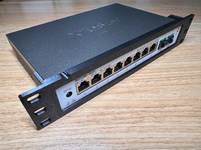 XikeStor SKS3200-8E2X 10 inch Rack Mount
