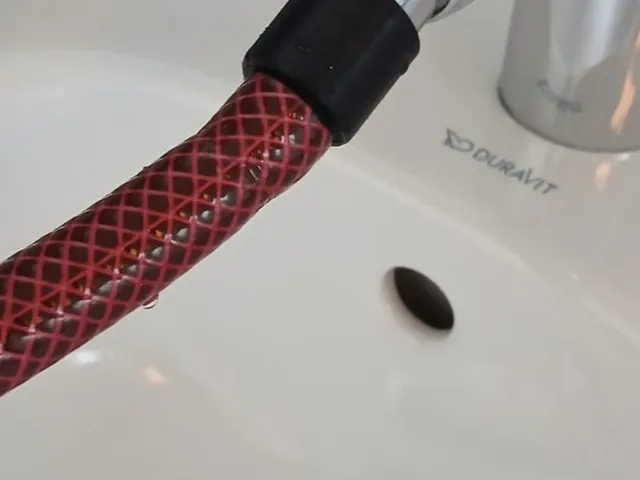 Tap to garden hose (1/2 inch) connector
