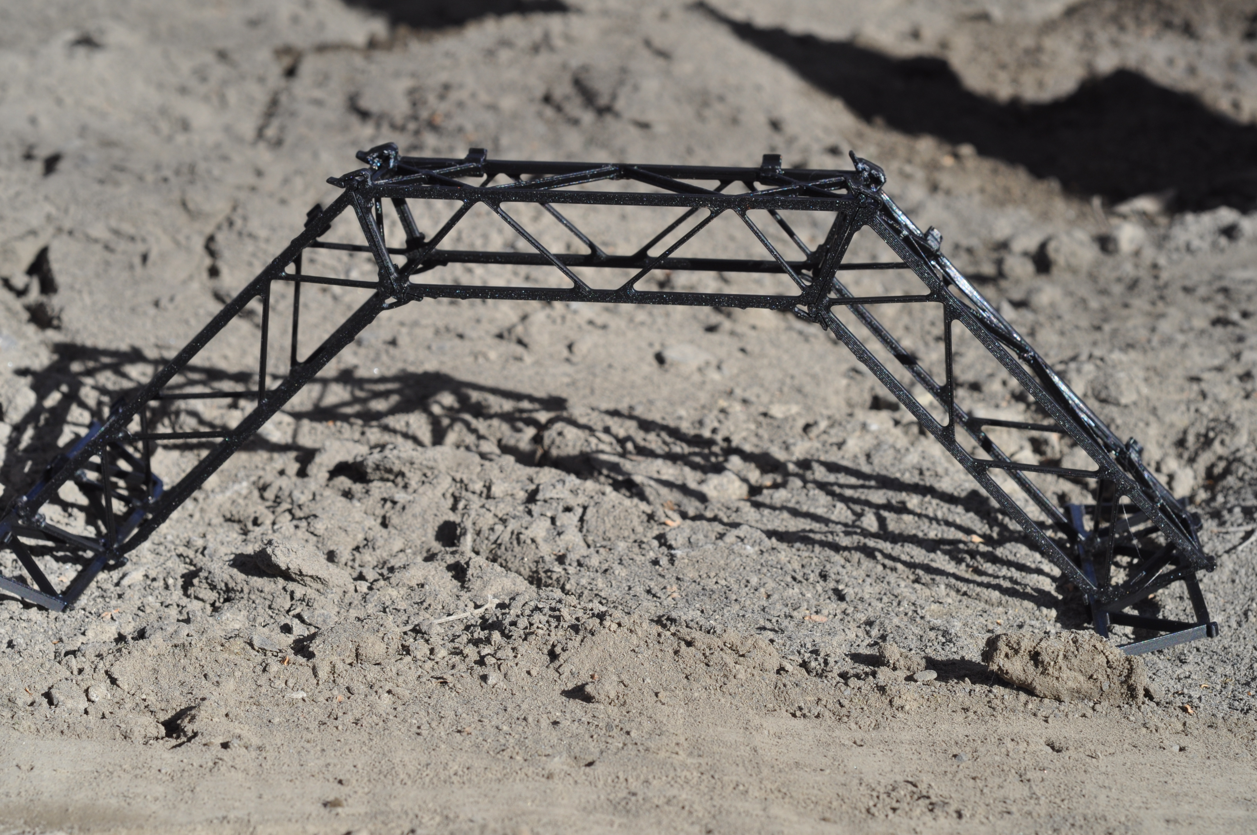 Trapezoidal L-truss: clip together construction module