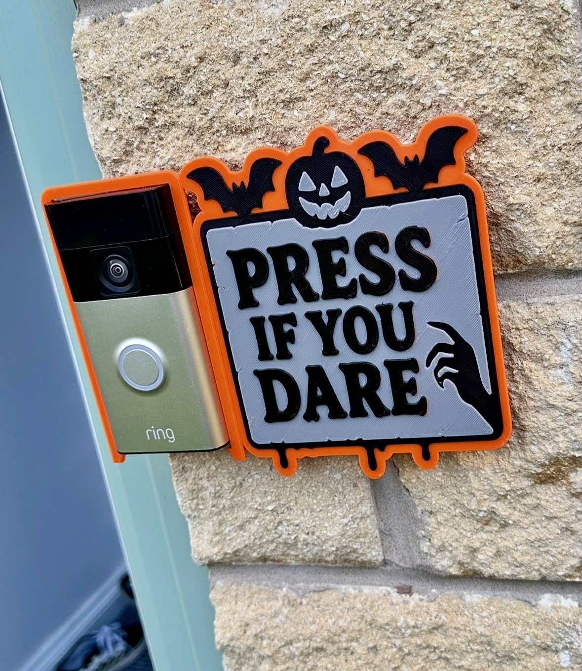 Halloween Ring 3 Doorbell Sign (Clips On)