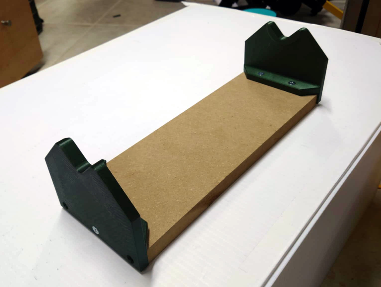 Roller Hook for Printmaking Inking Rollers — miniatura 2
