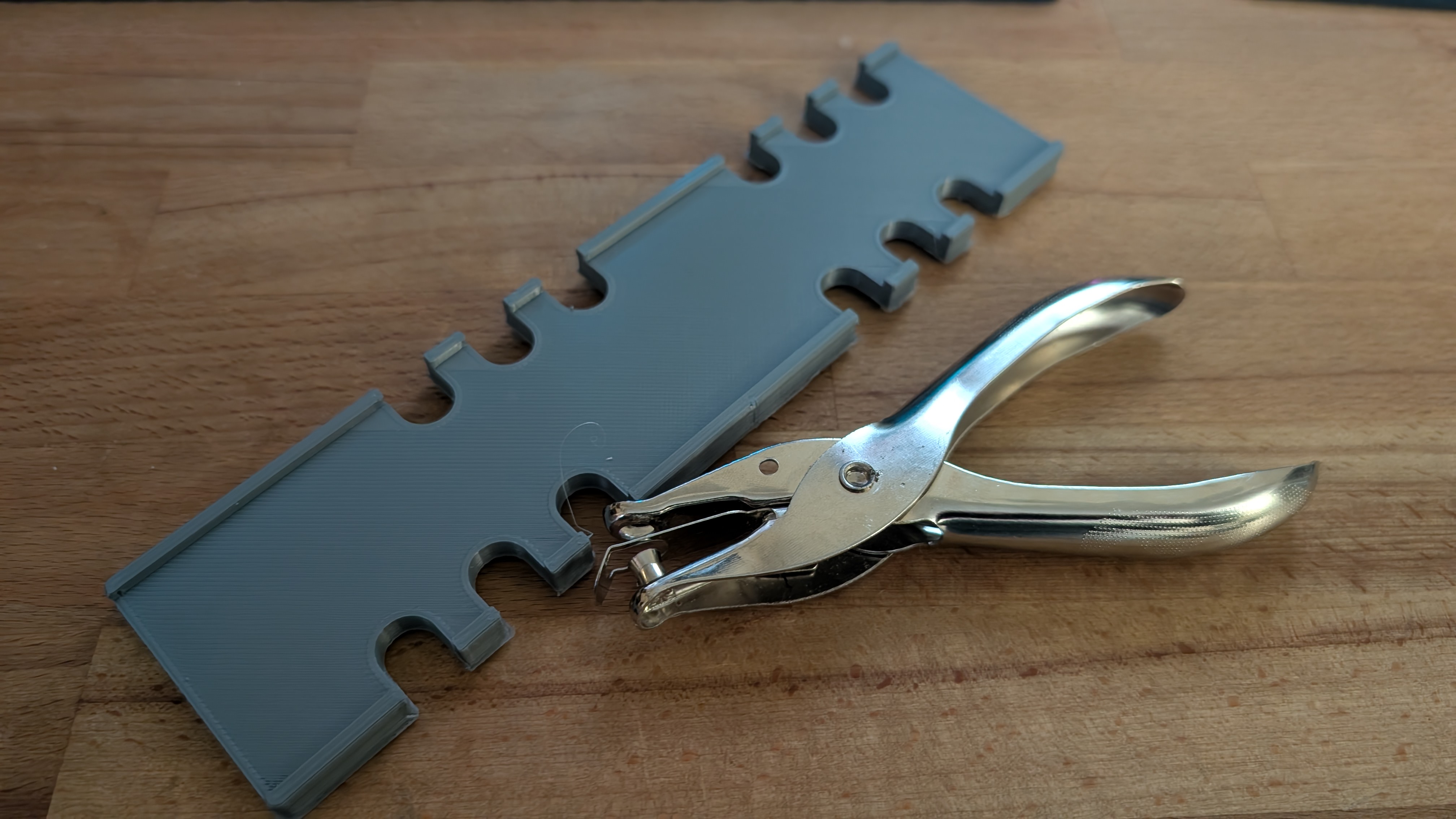 A5 and A6 6 hole punch guide