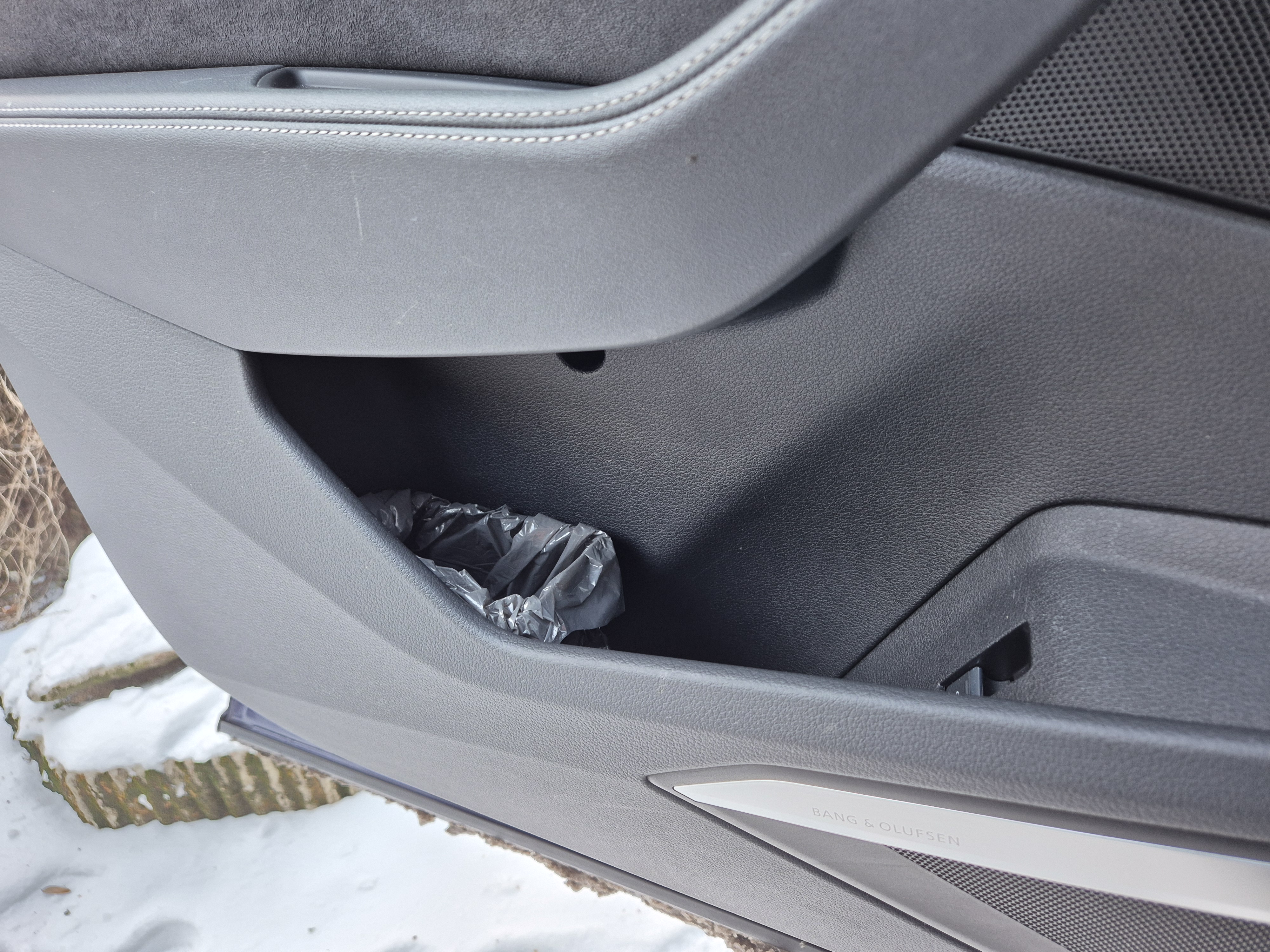 Audi E-Tron door trash bin