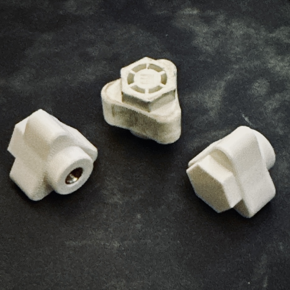 GM-triangel handle knob nut