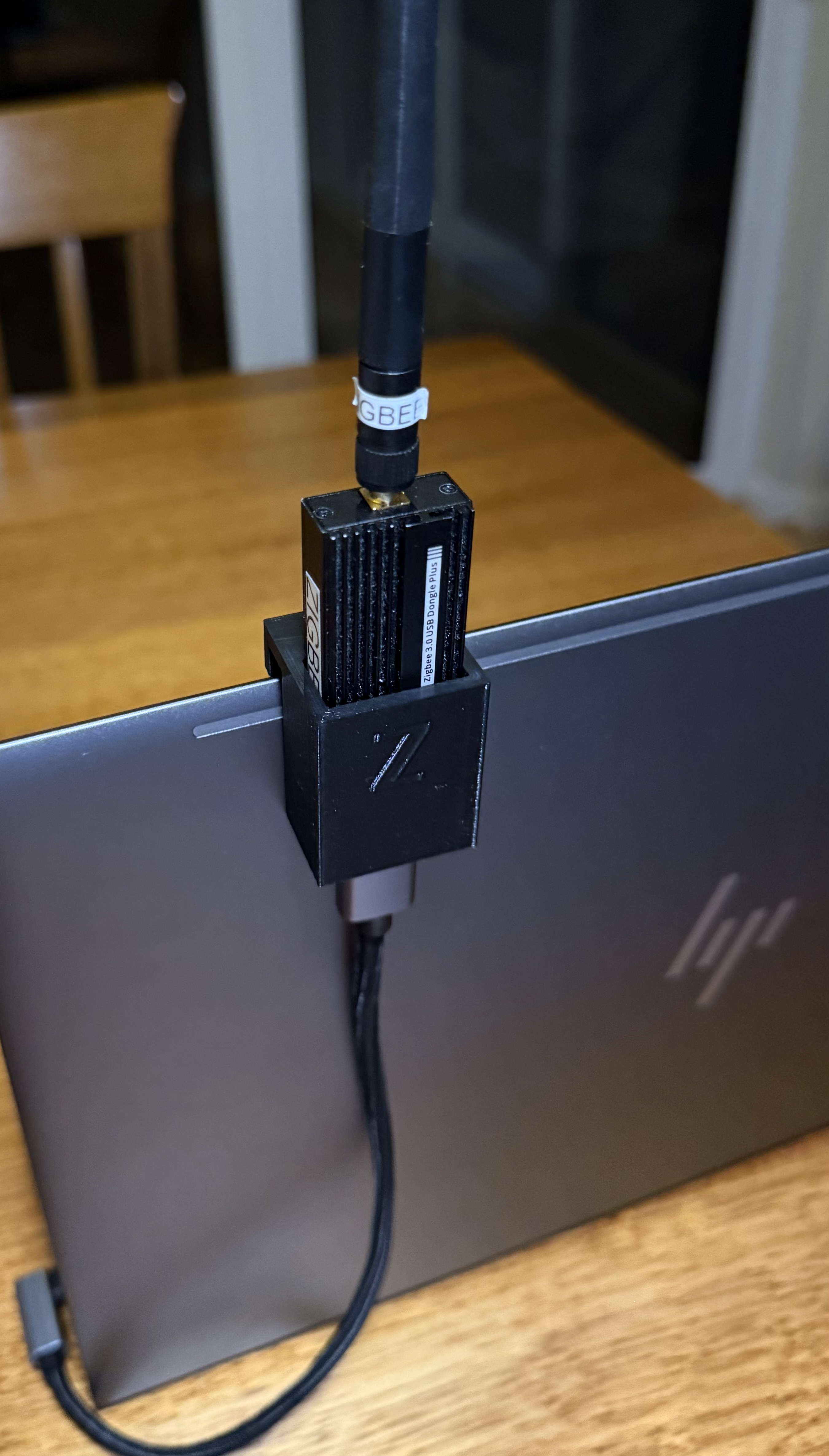 Sonoff Zigbee 3.0 Dongle Plus PC Laptop Screen holder