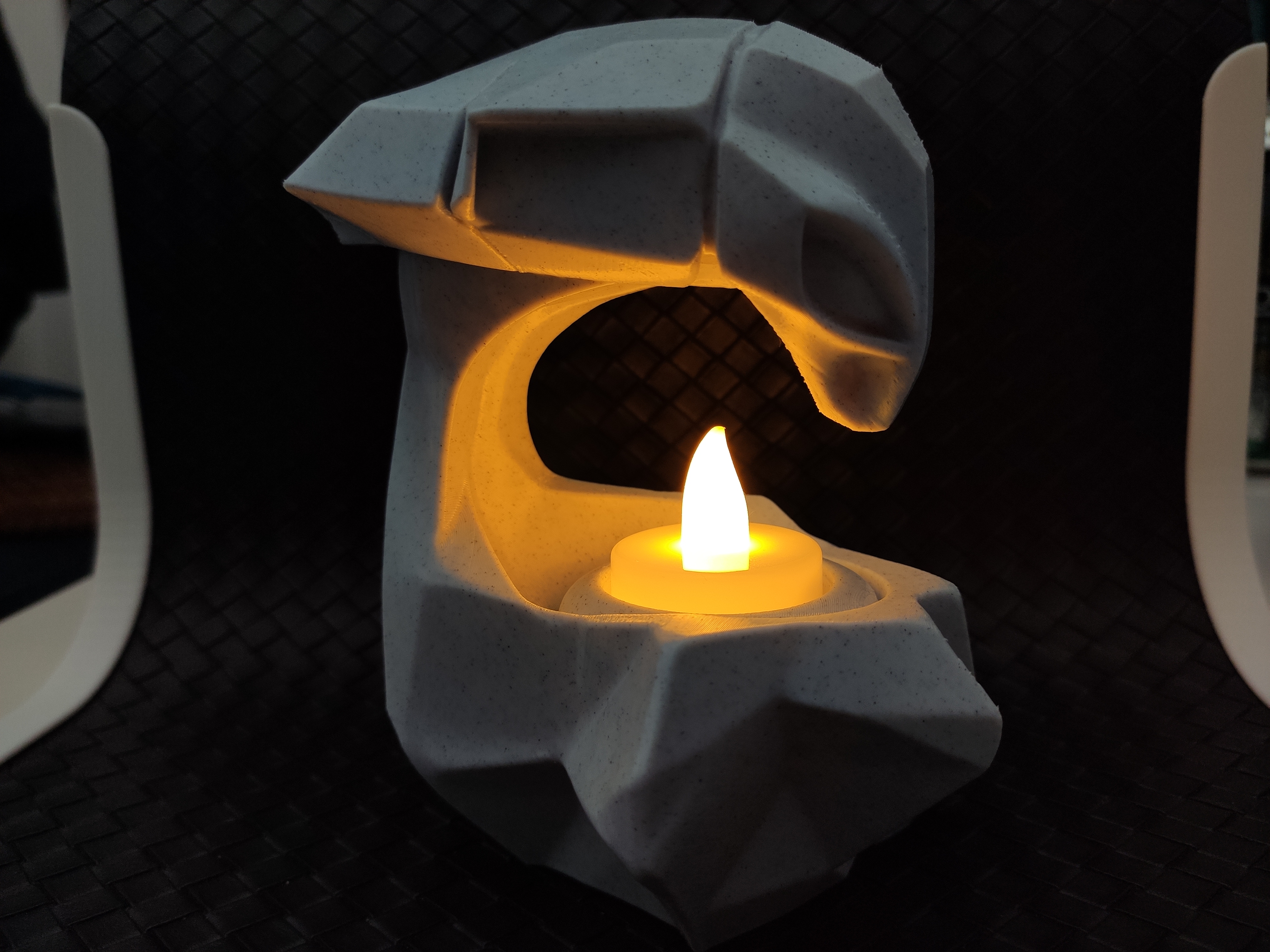Miniatura 6 do modelo 3D Alien Statue - LED Tea light Holder