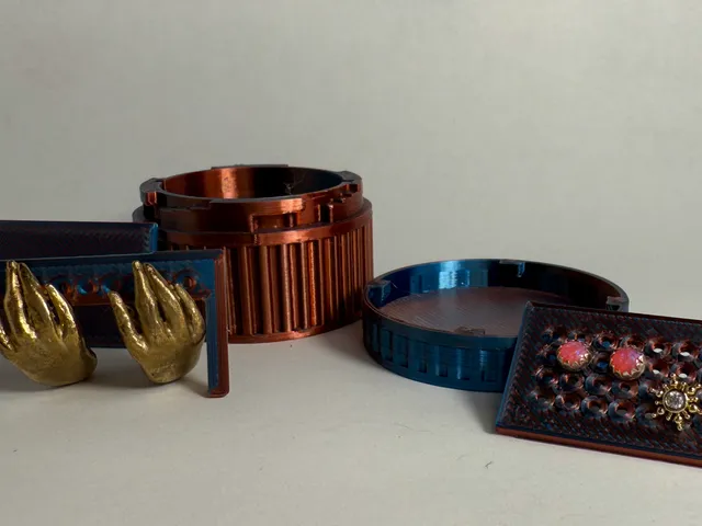 Earring Container