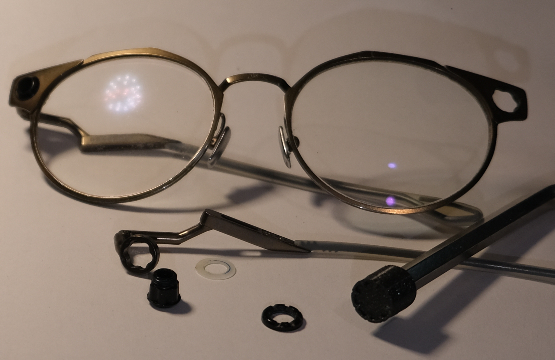 Oakley Ahyris Tool