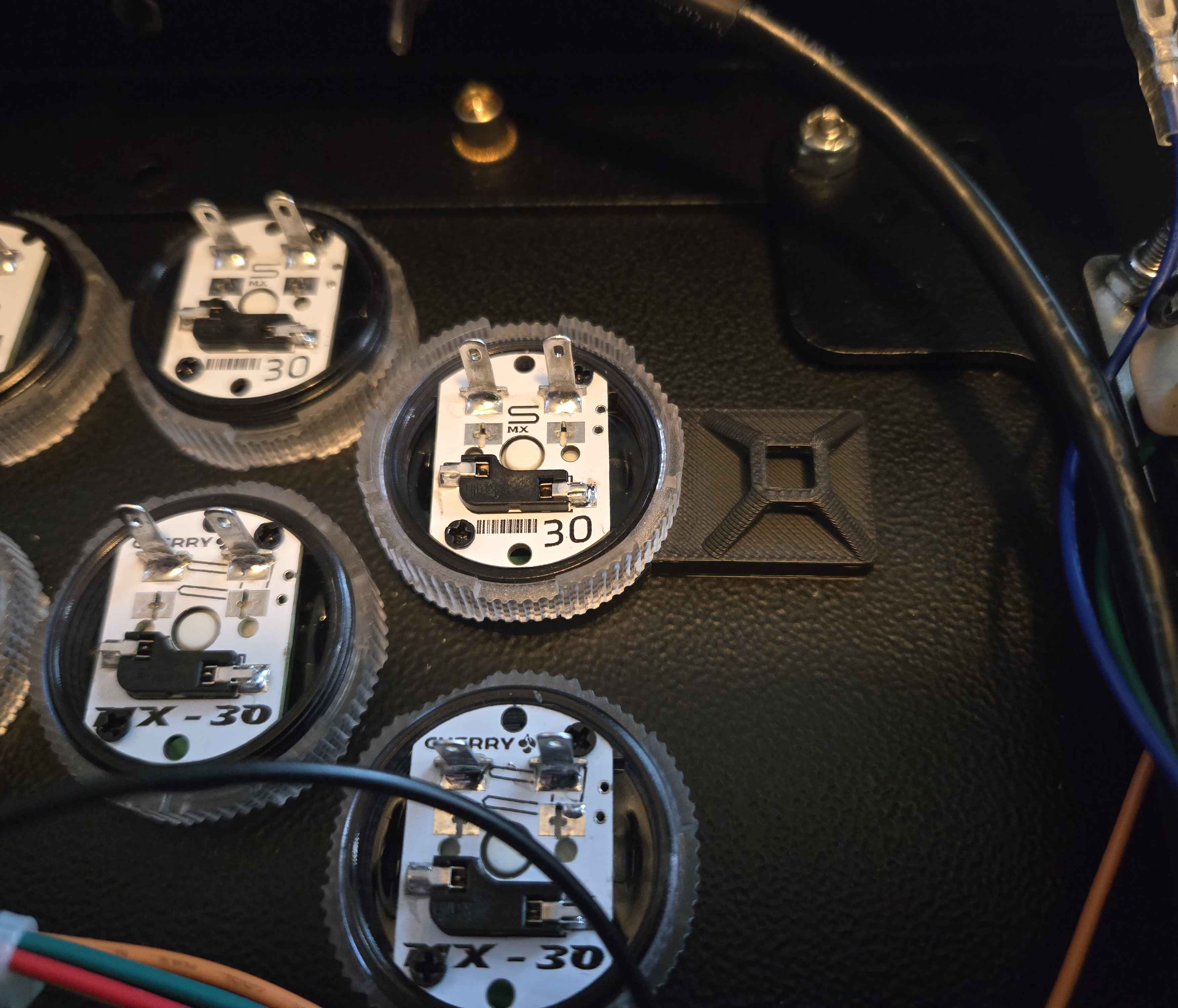 30mm Arcade Button Cable Tie