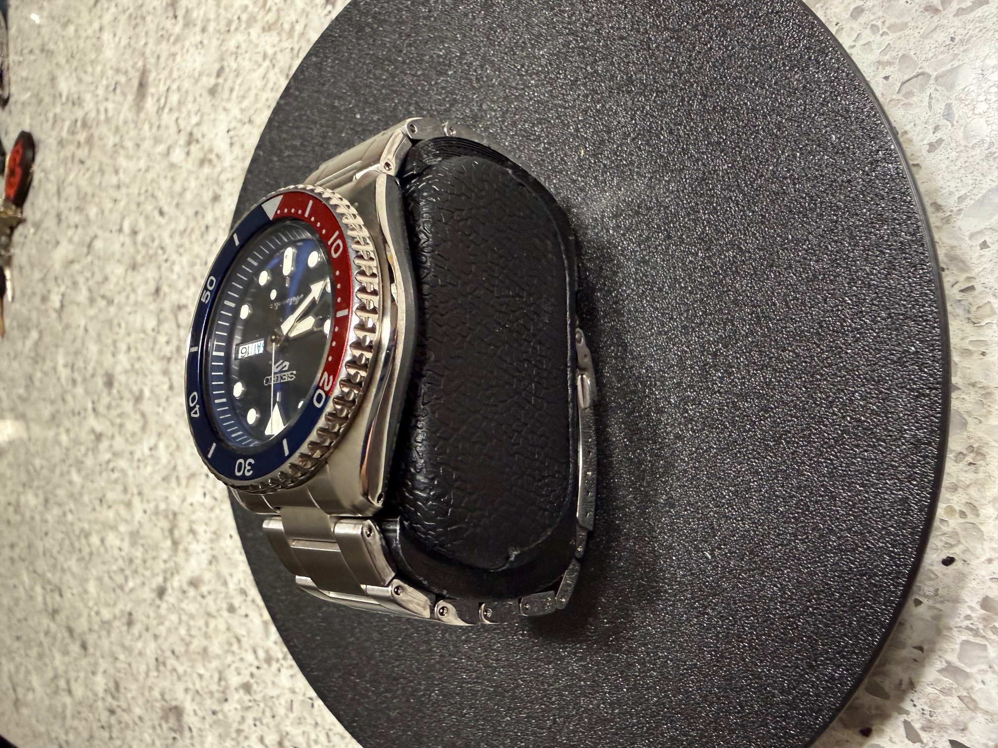 Watch cushion extender