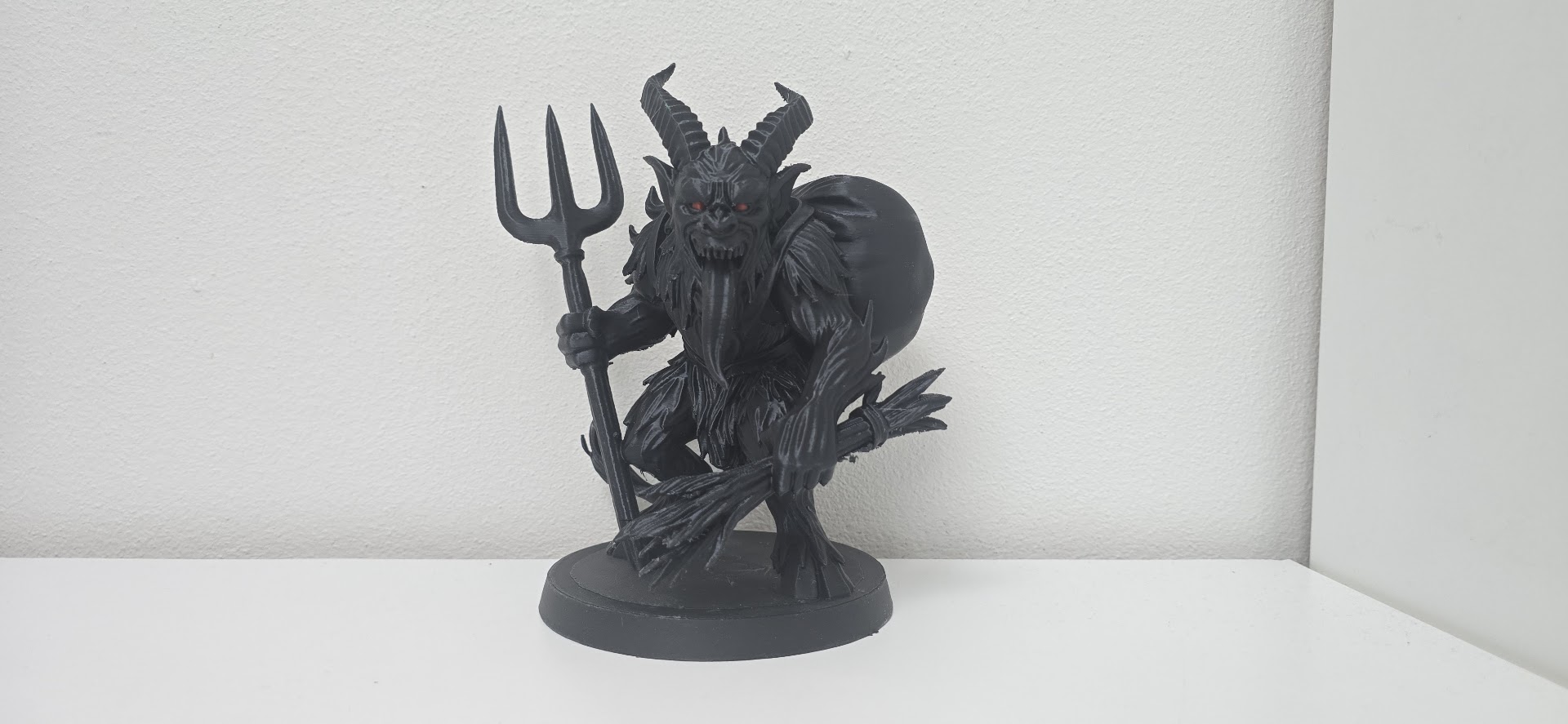 Halloween Hellfire Krampus – Red-Eyed Punisher