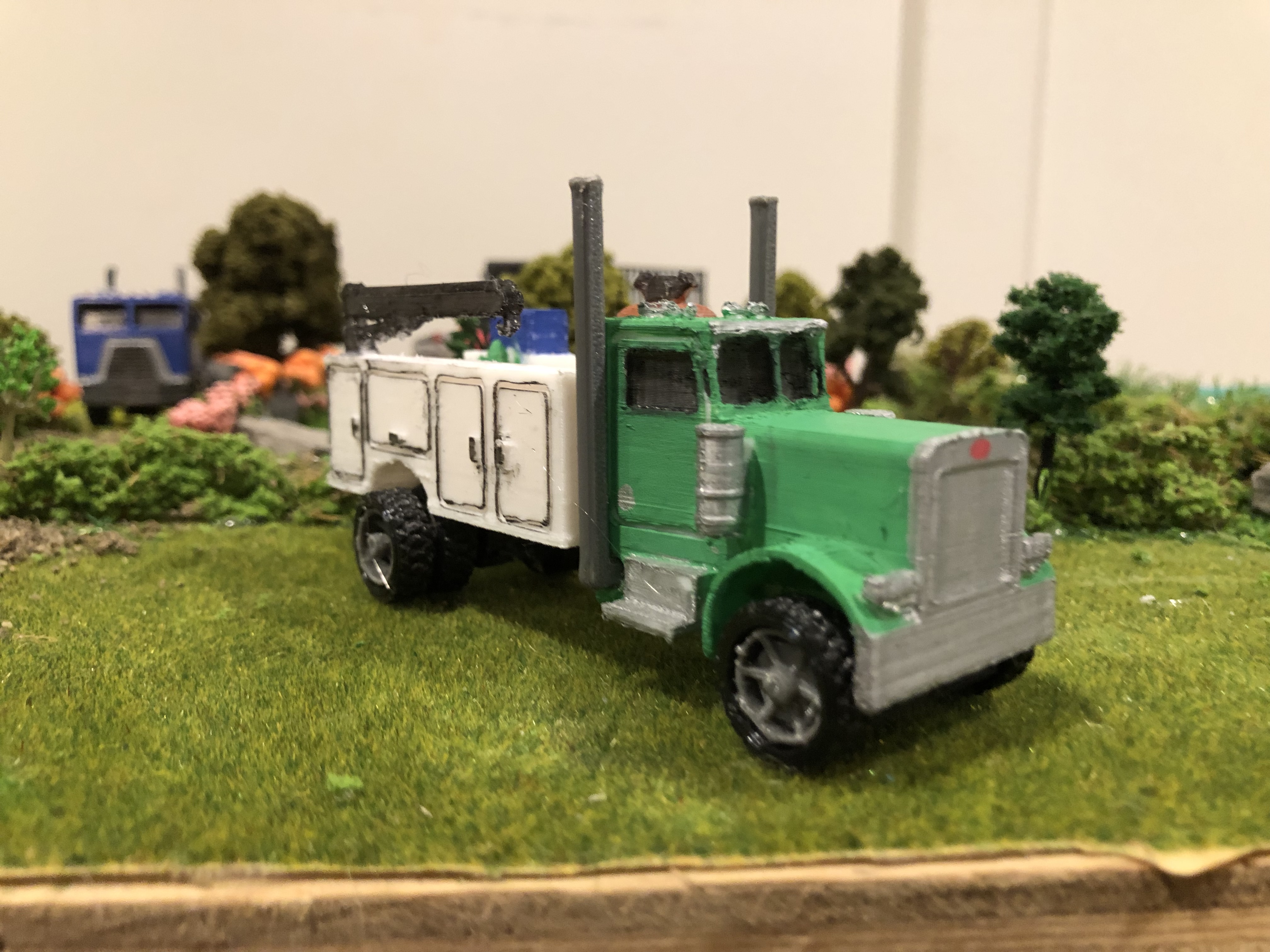 1/64 scale Peterbilt 359 service truck