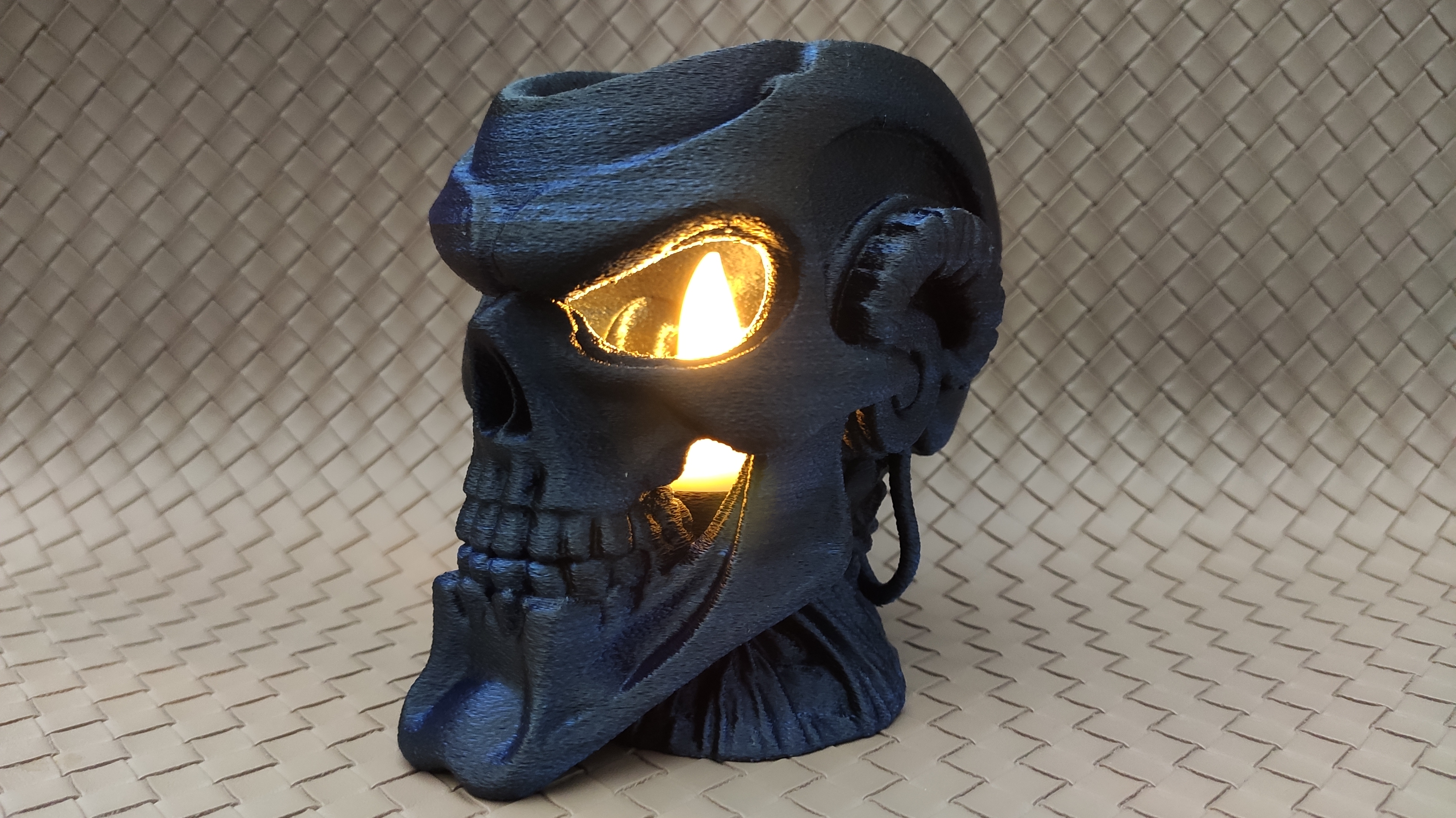 Terminator Skull - LED tea light holder