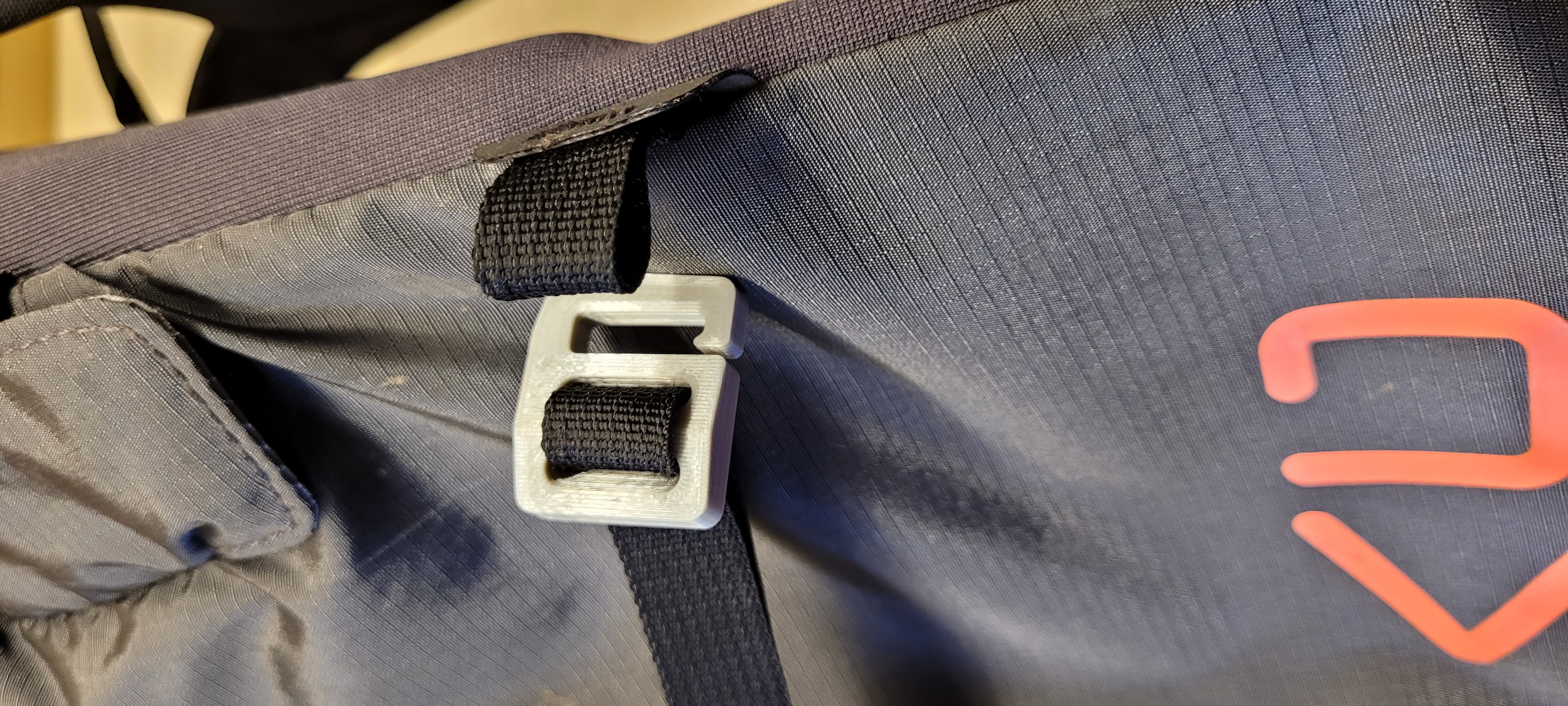 G hook backpack — thumbnail 7