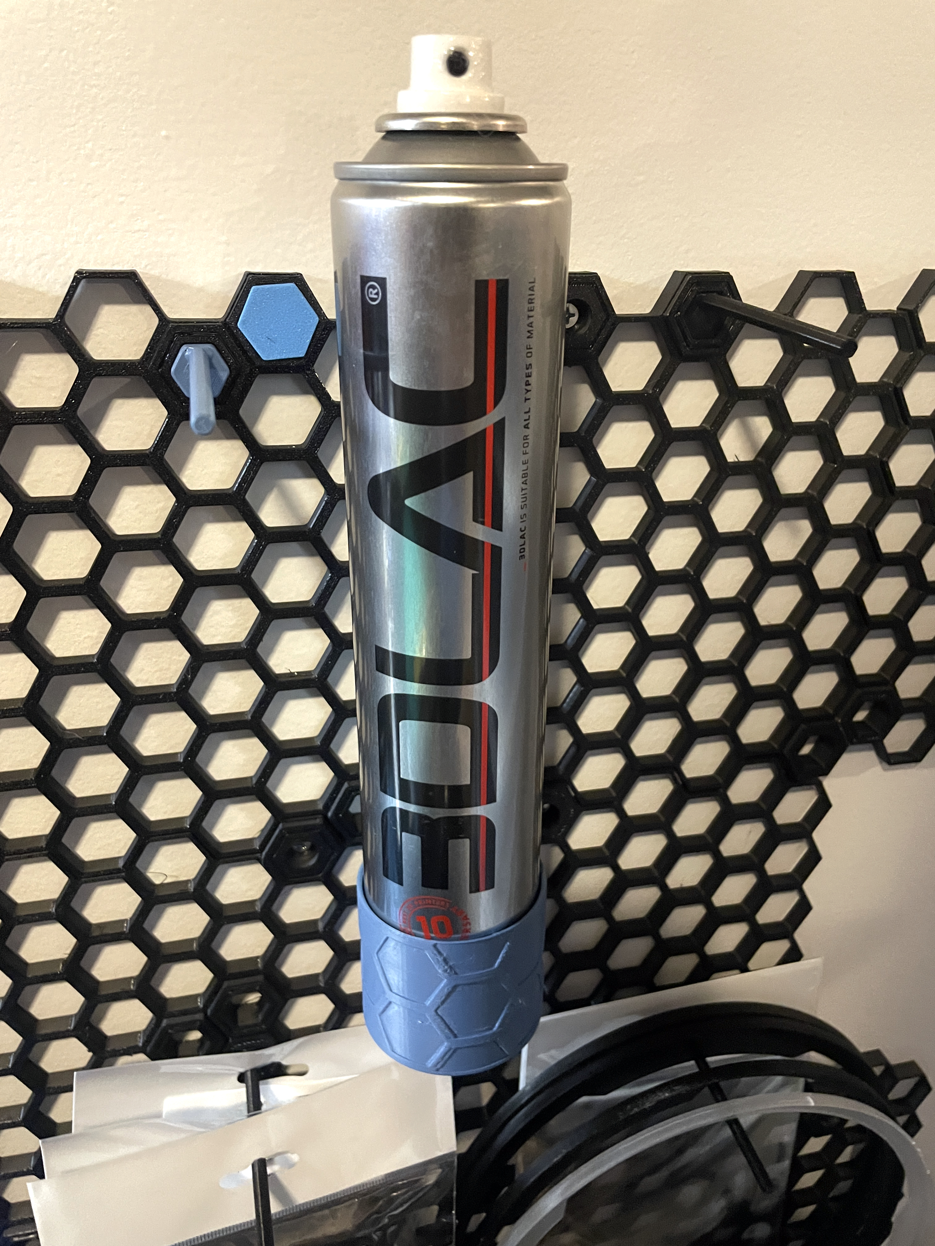 Parametric Cylinder Holder for 3DLAC Spray For Honeycomb Wall Storage