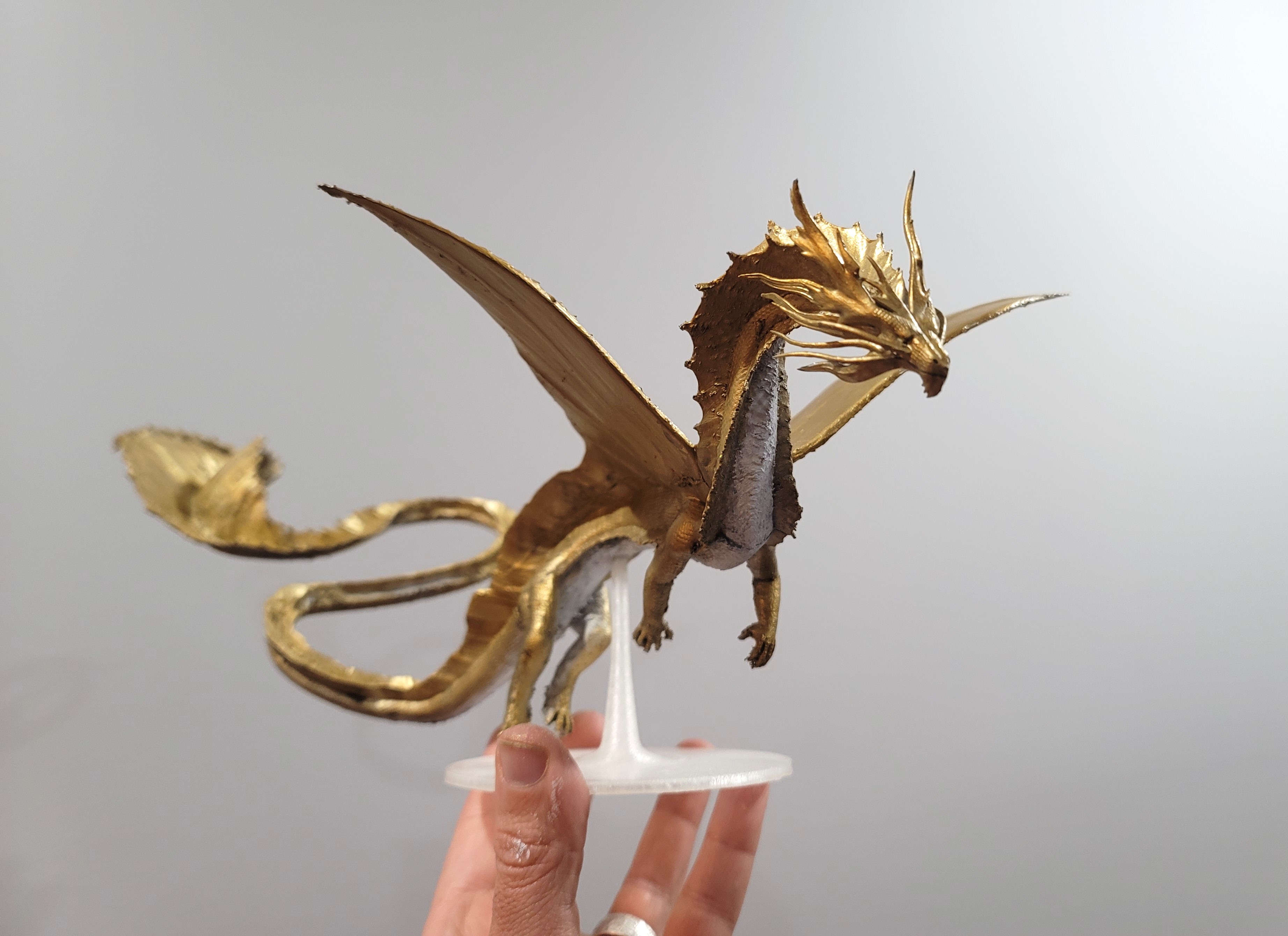 Dragão Dourado Adulto - Adult Gold Dragon