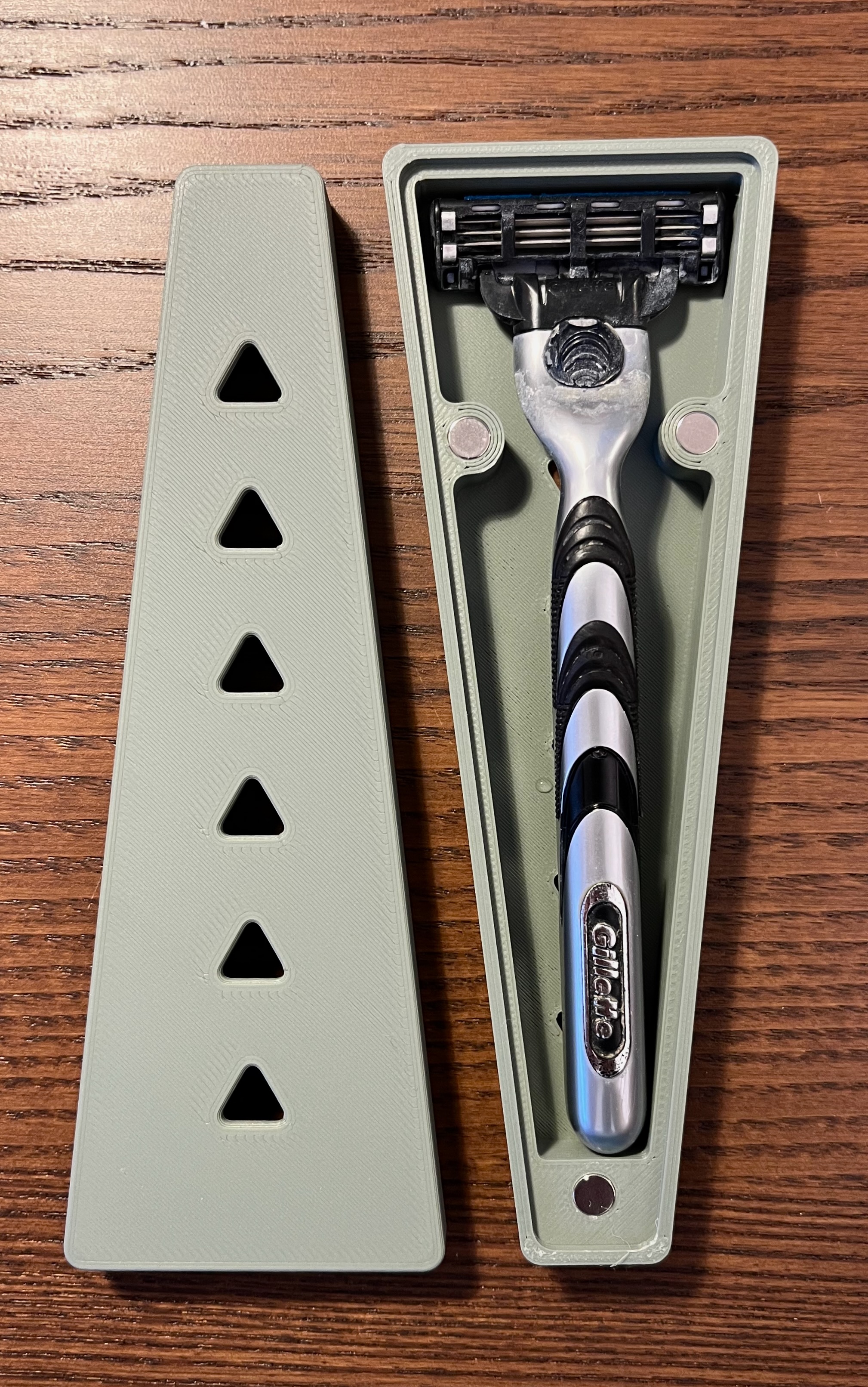 Gillette Mach 3 Shaver Case