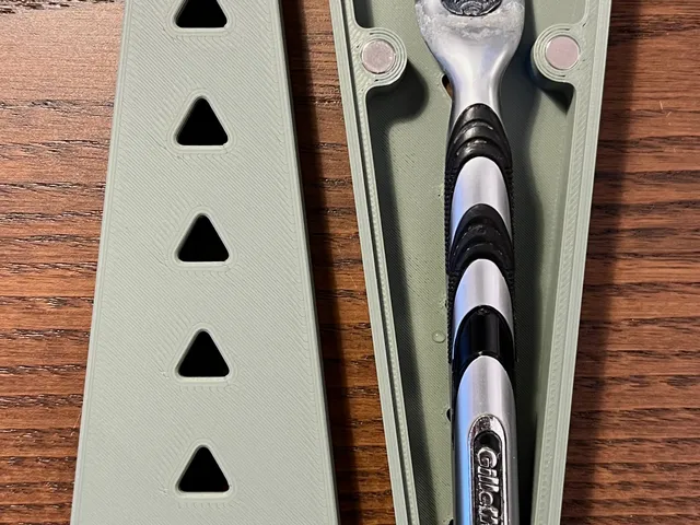 Gillette Mach 3 Shaver Case