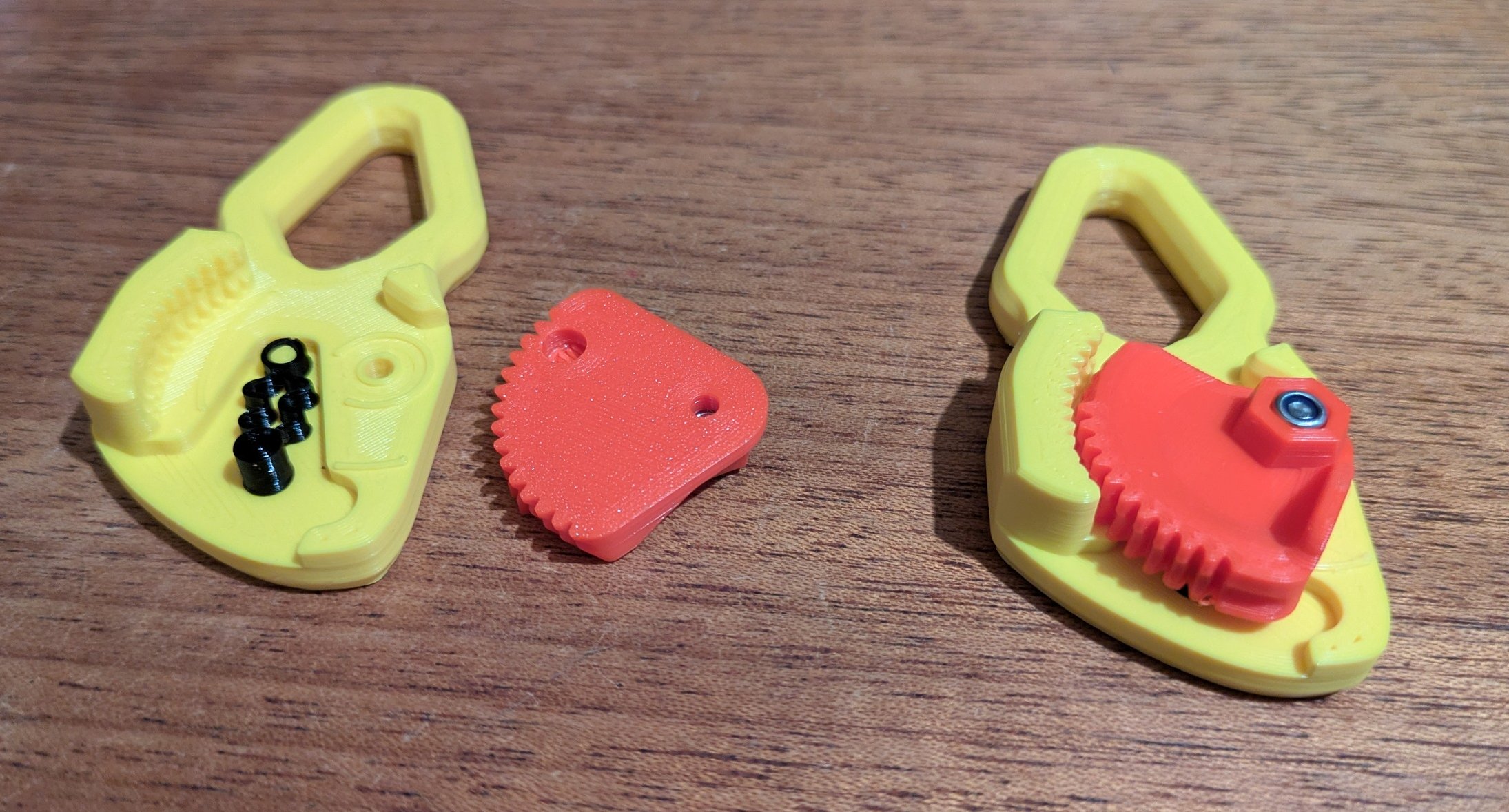 Springloaded Tensioner for 4mm Rope - REMIX from 4mm cord model as rope is denser, and spring needed mod to work better with Shore95A TPU