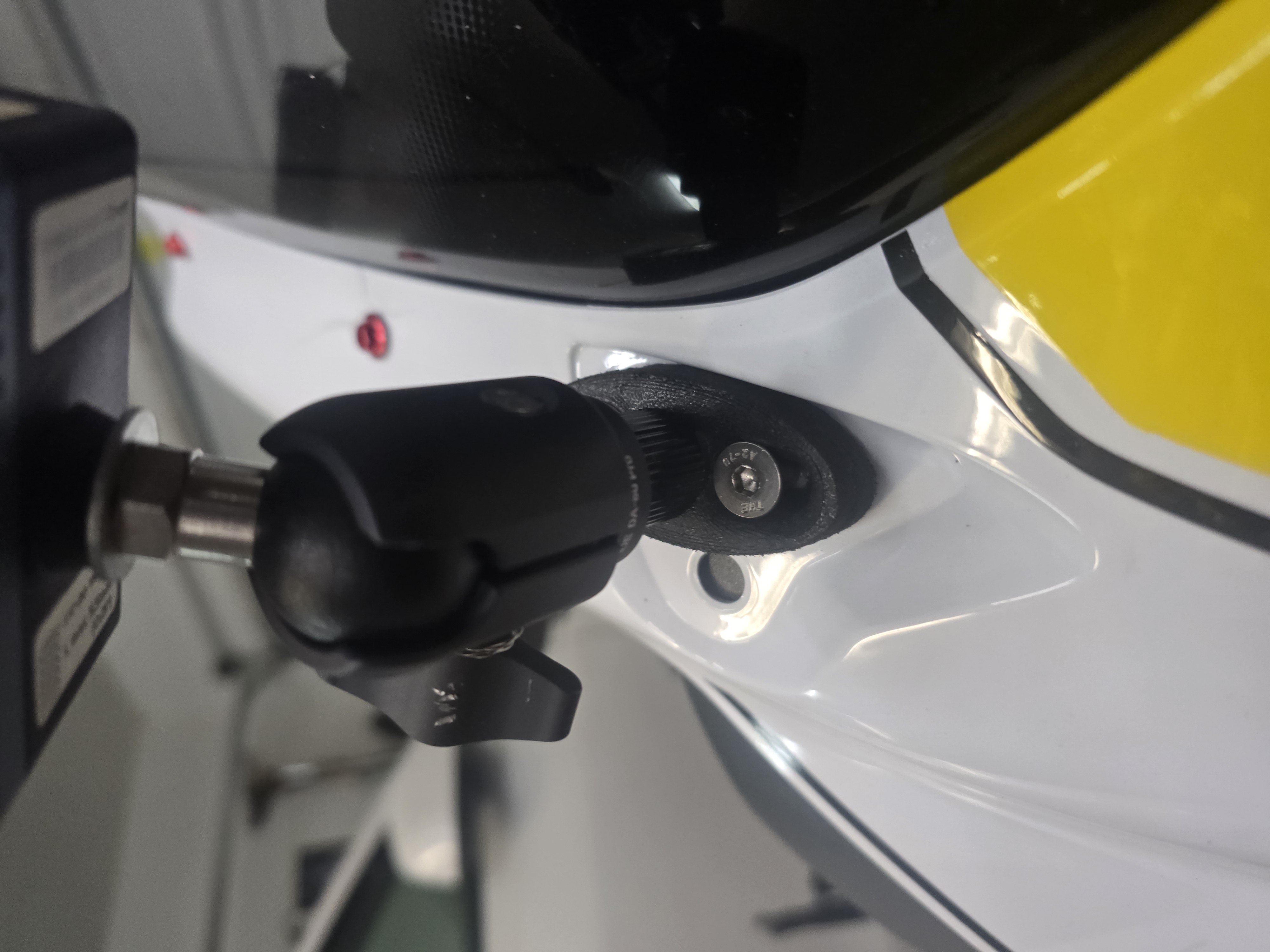 Yamaha R7 mirror block off