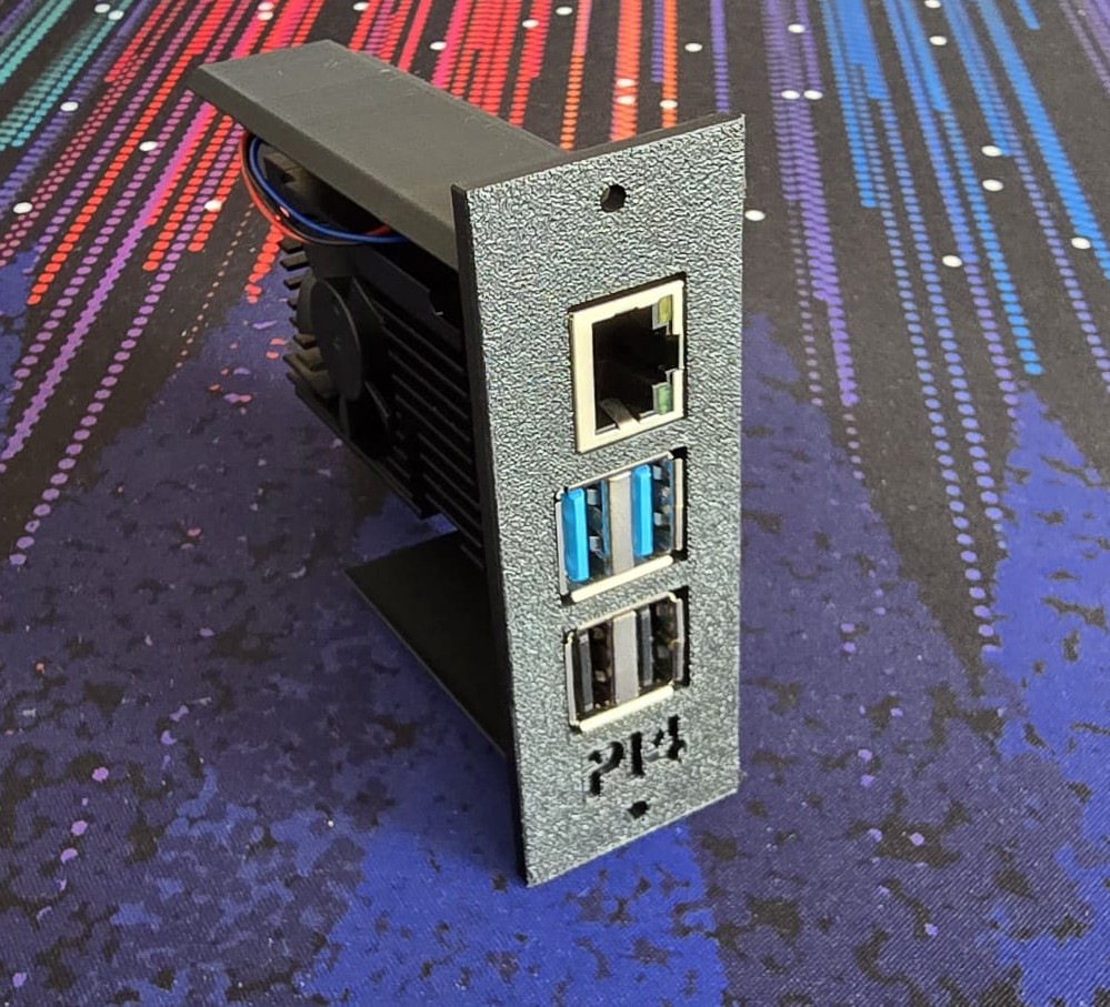 Miniatura 2 do modelo 3D RackBay - Modular Server Rack Storage solution