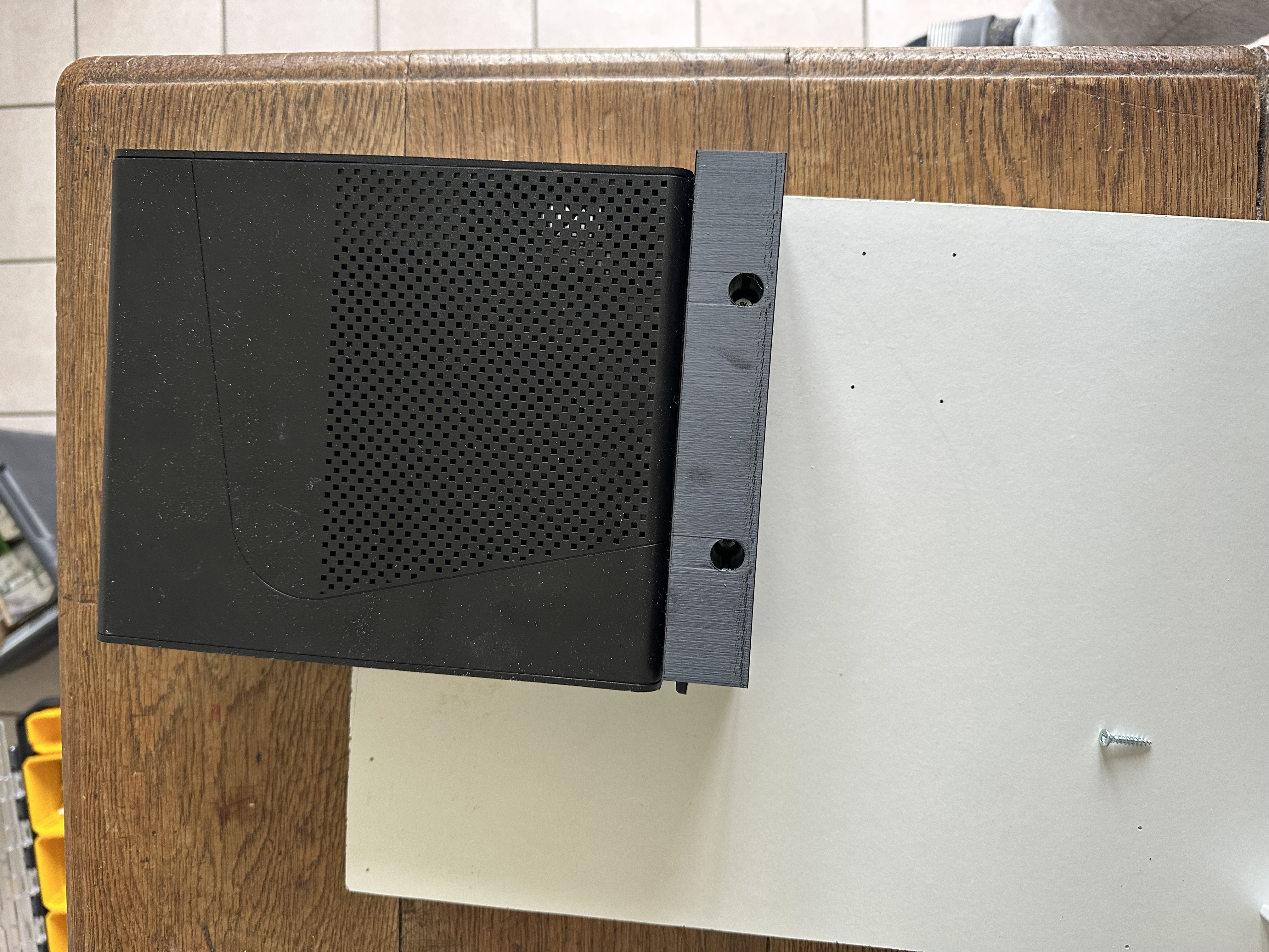 Box internet SFR wall mount