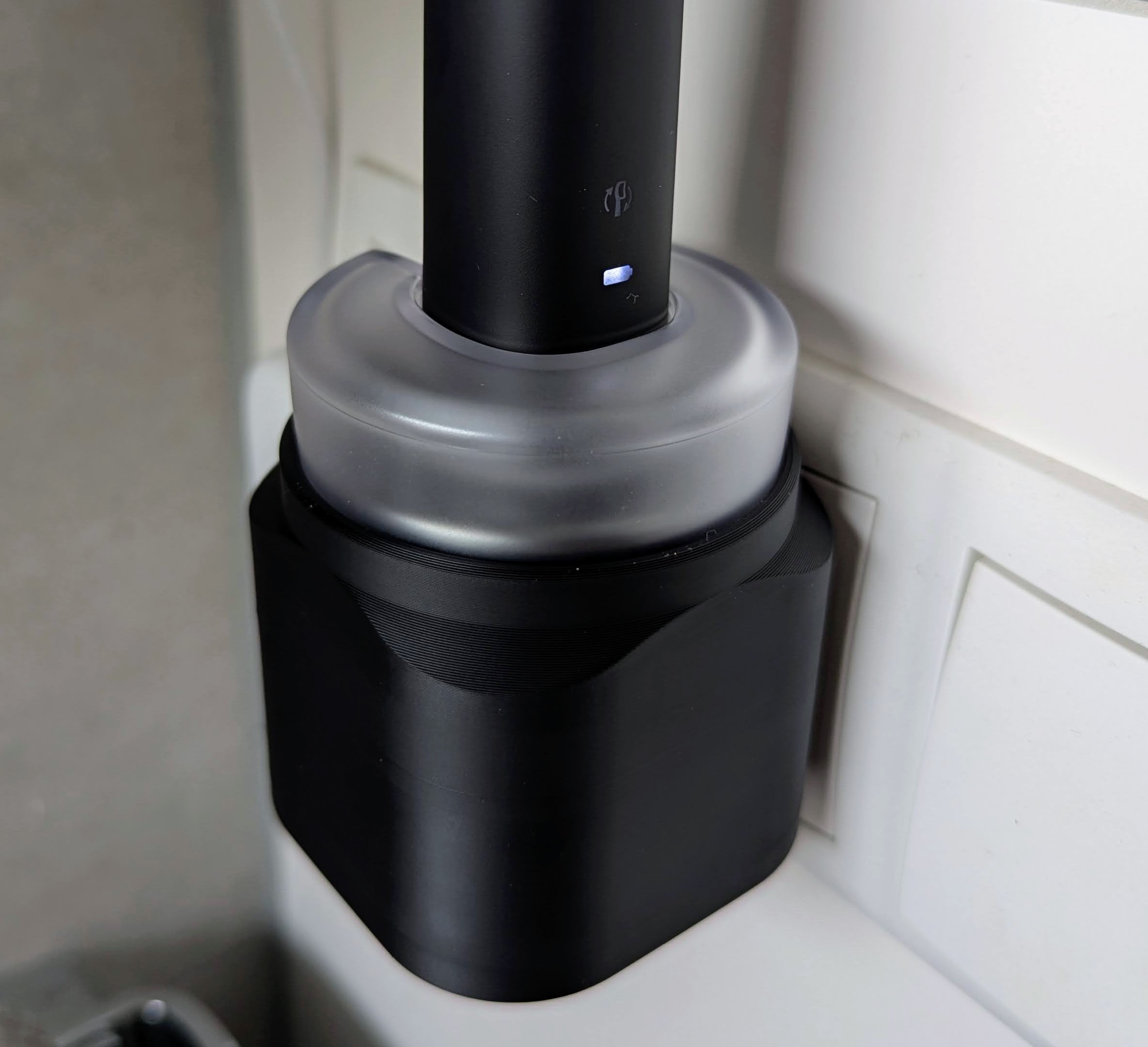 Philips Sonicare DiamondClean 9900 charging holder