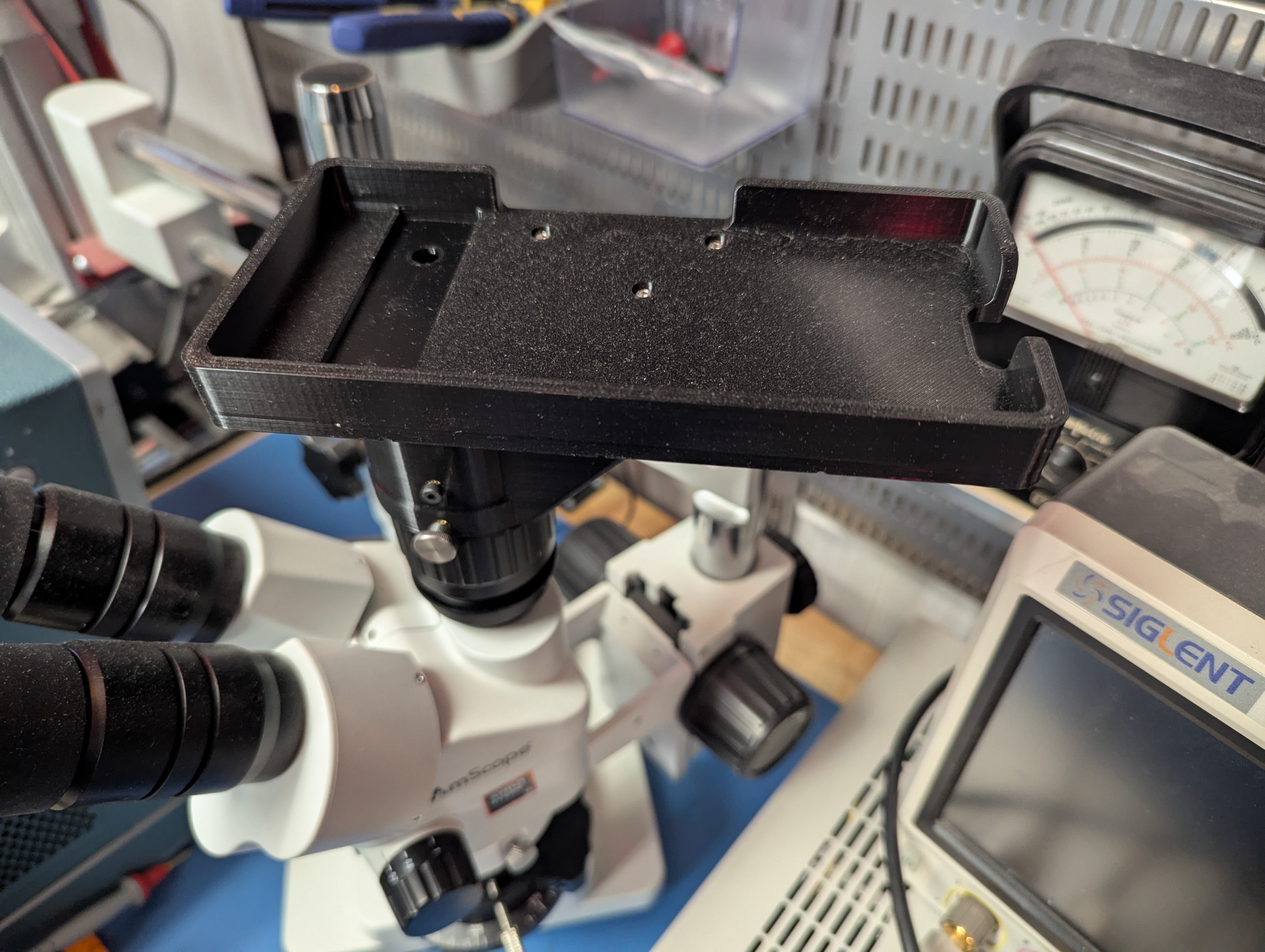 Miniatura 2 do modelo 3D Microscope Phone Mount