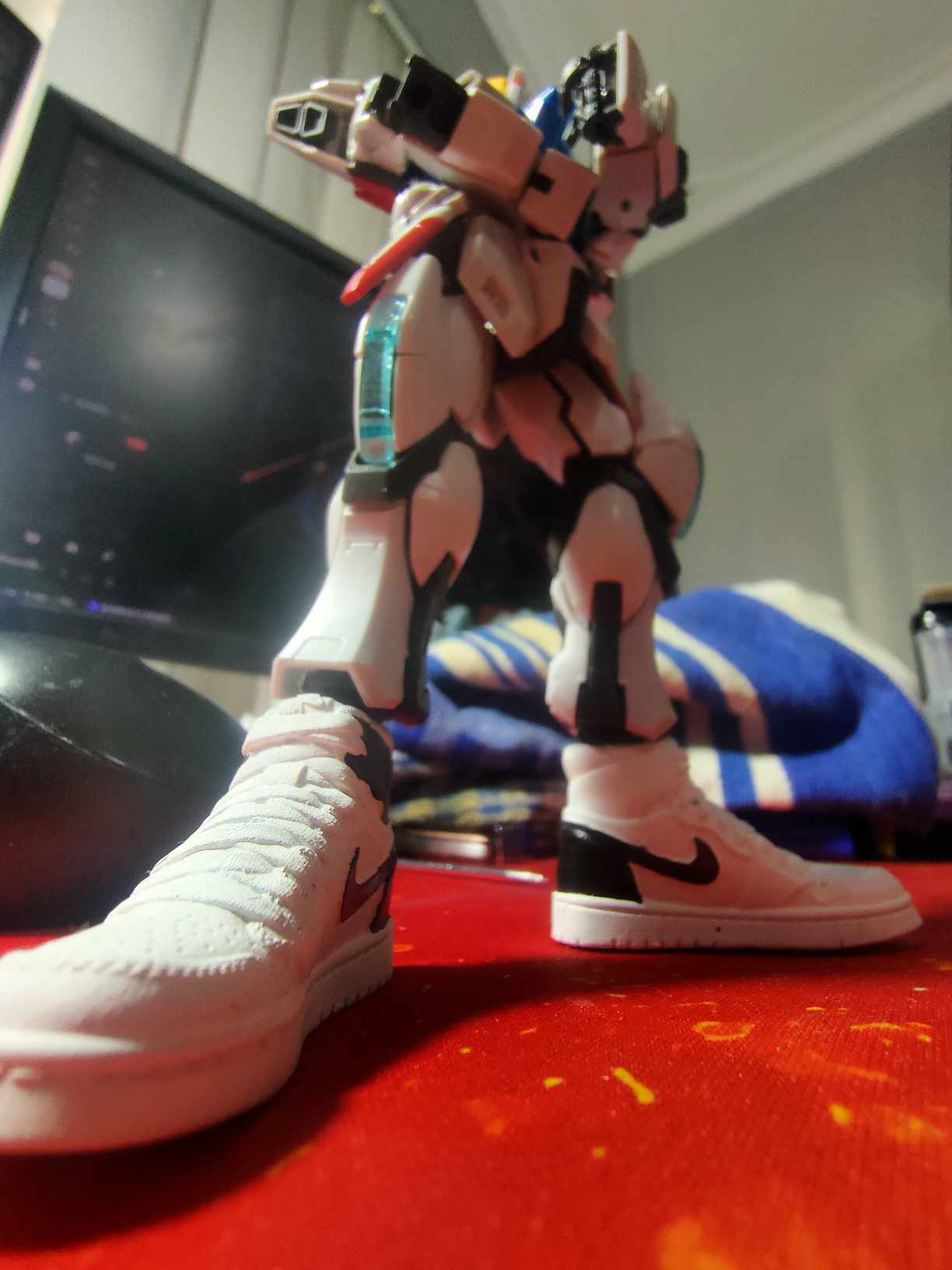 Gundam GUNPLA RG 1:144 Scale Nike Air Jordan Air Force 1