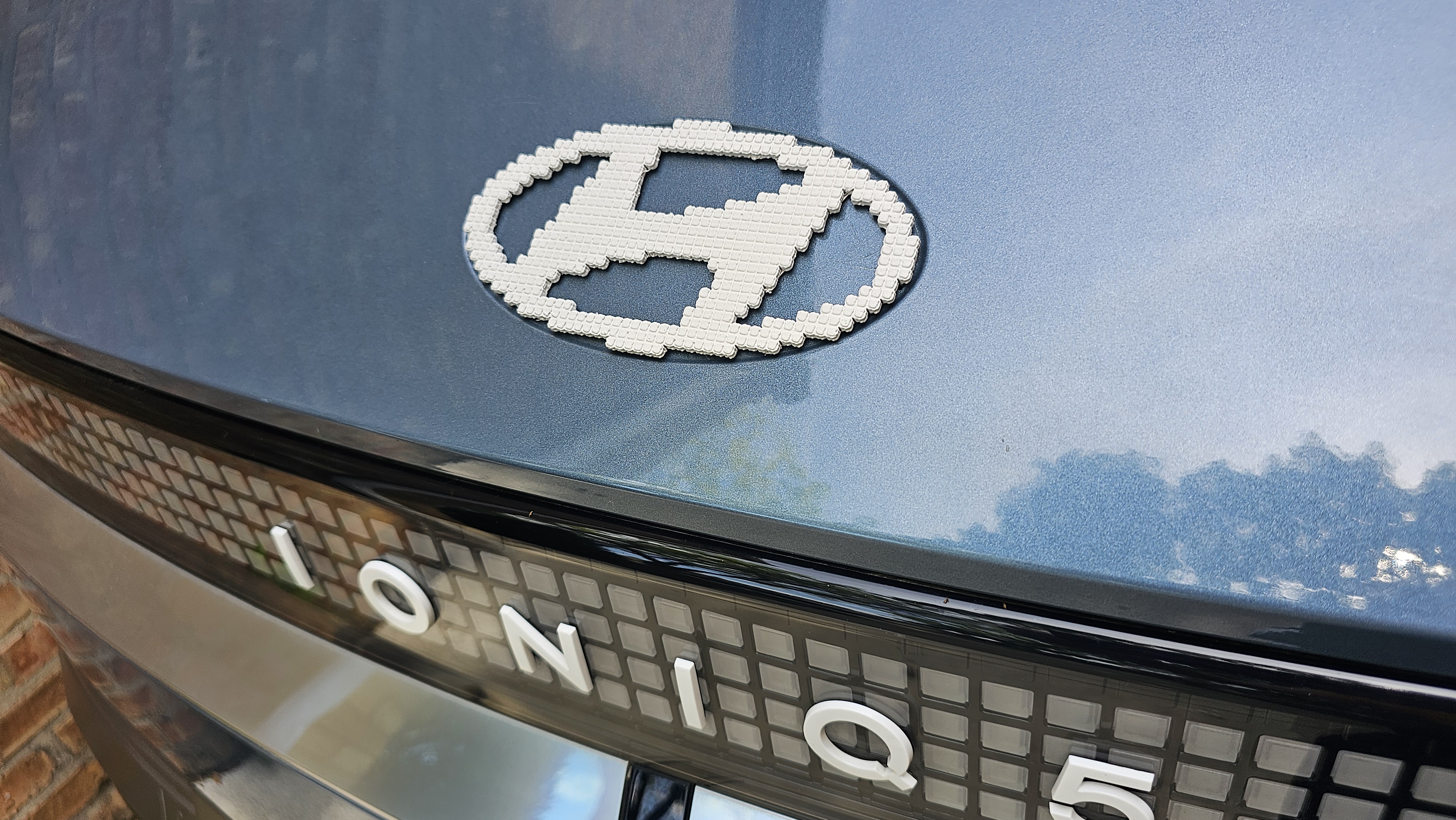 Hyundai Ioniq Pixel Badges