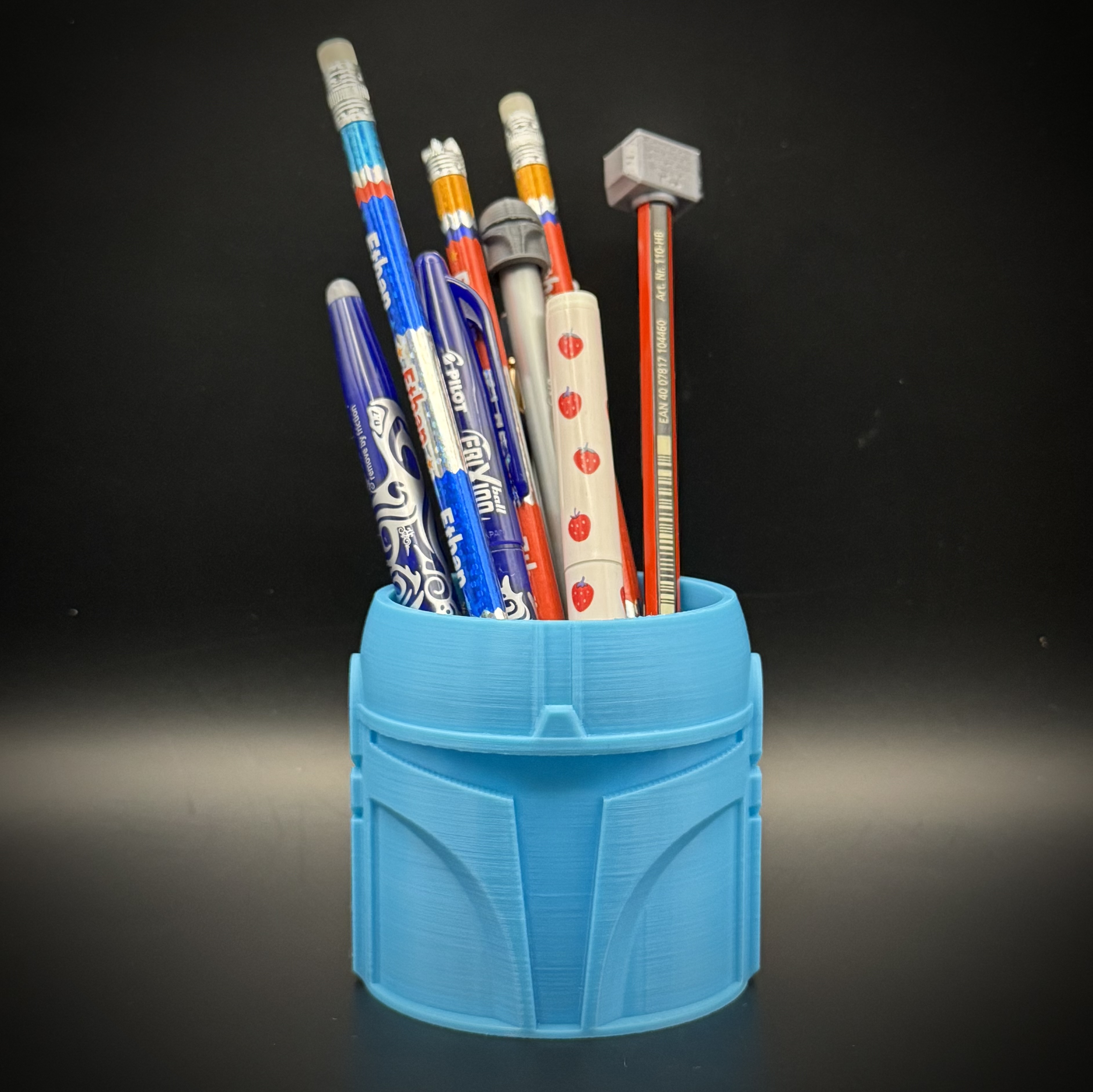 Mandolorian Helmet Pencil Holder