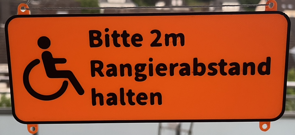 Bitte 2m Rangierabstand halten
