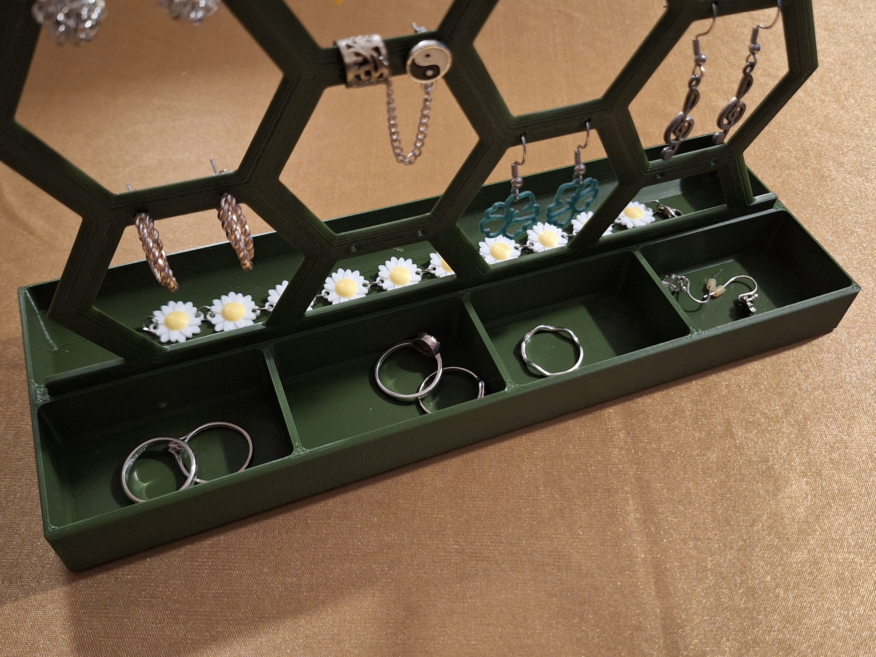 Miniatura 3 do modelo 3D Earring stand: Hexagonal set