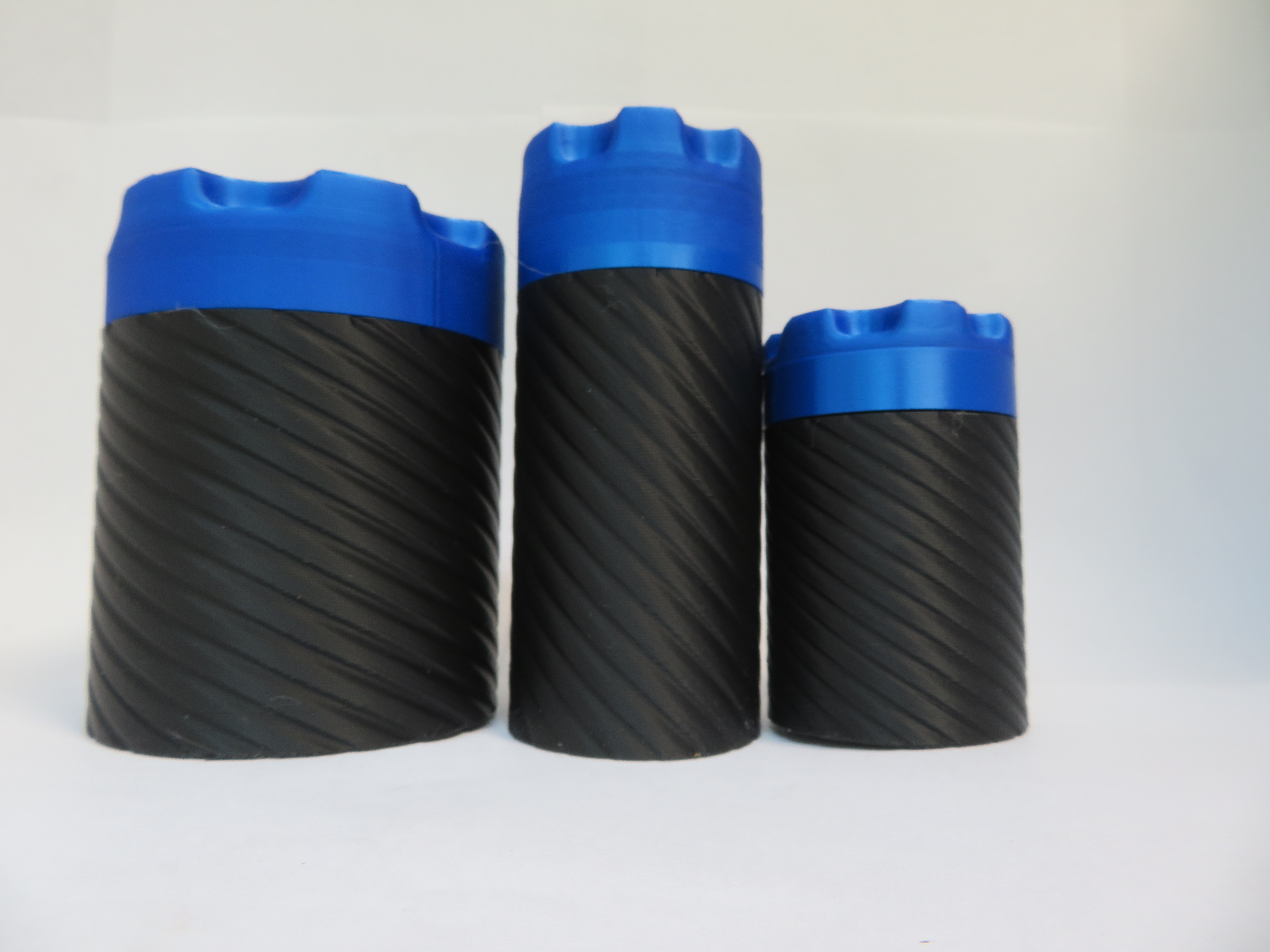 Miniatura 8 do modelo 3D Twist & Lock Container (3 Sizes!)