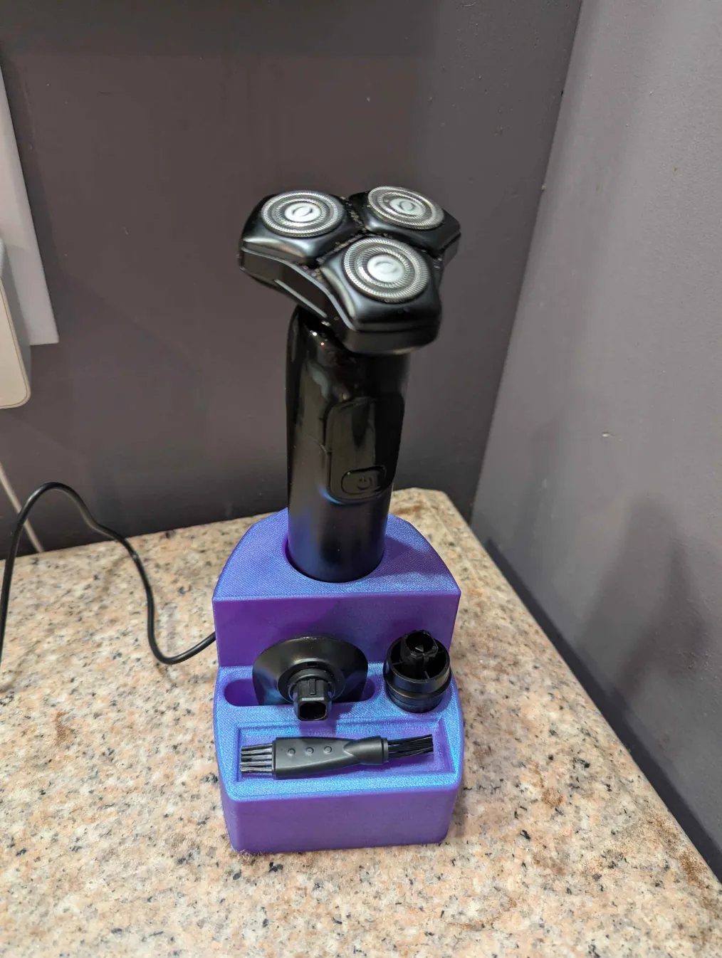 Flynth Razor Stand