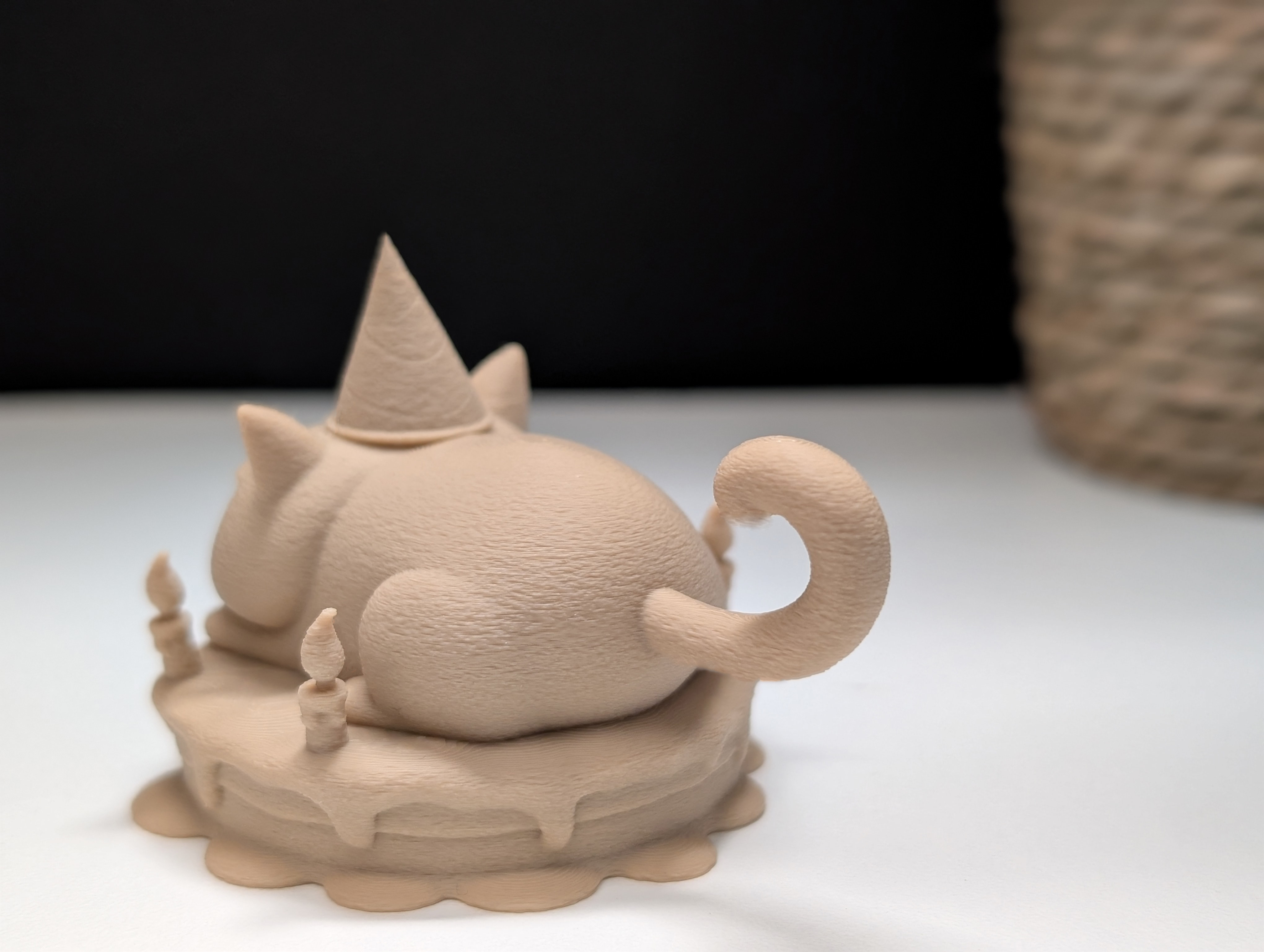 Miniatura 8 do modelo 3D Grumpy Cat on a Cake