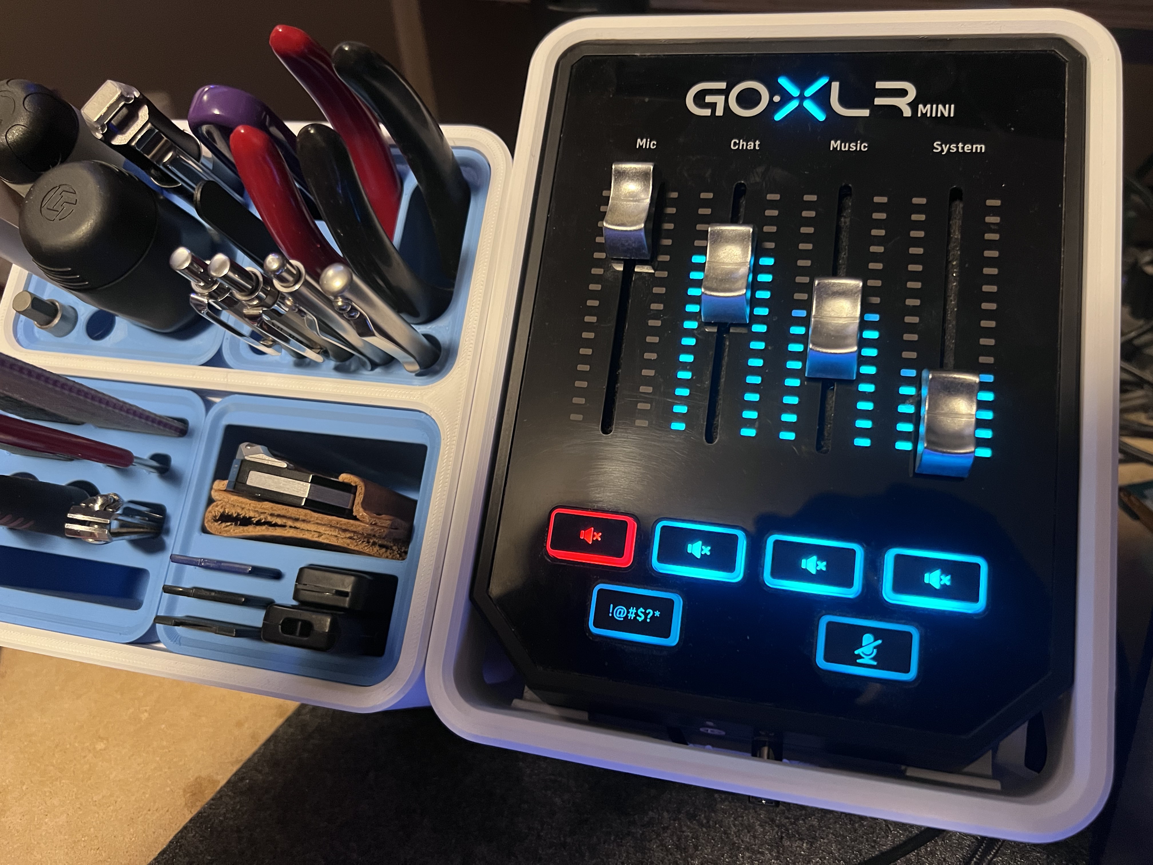 GoXLR mini Stand