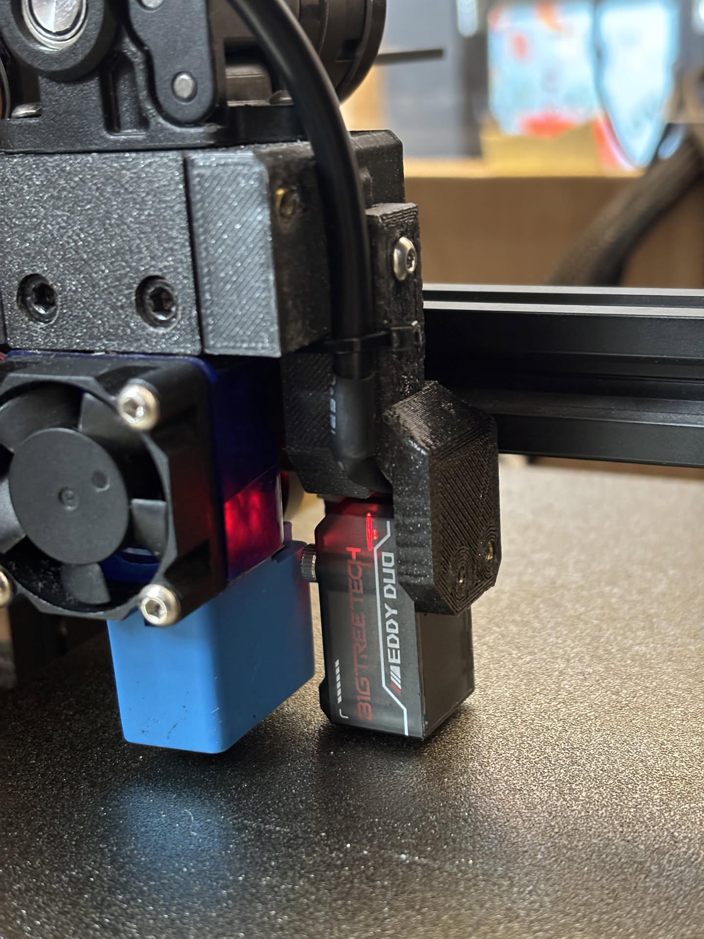 EDDY probe mount for MAK Vector Duct