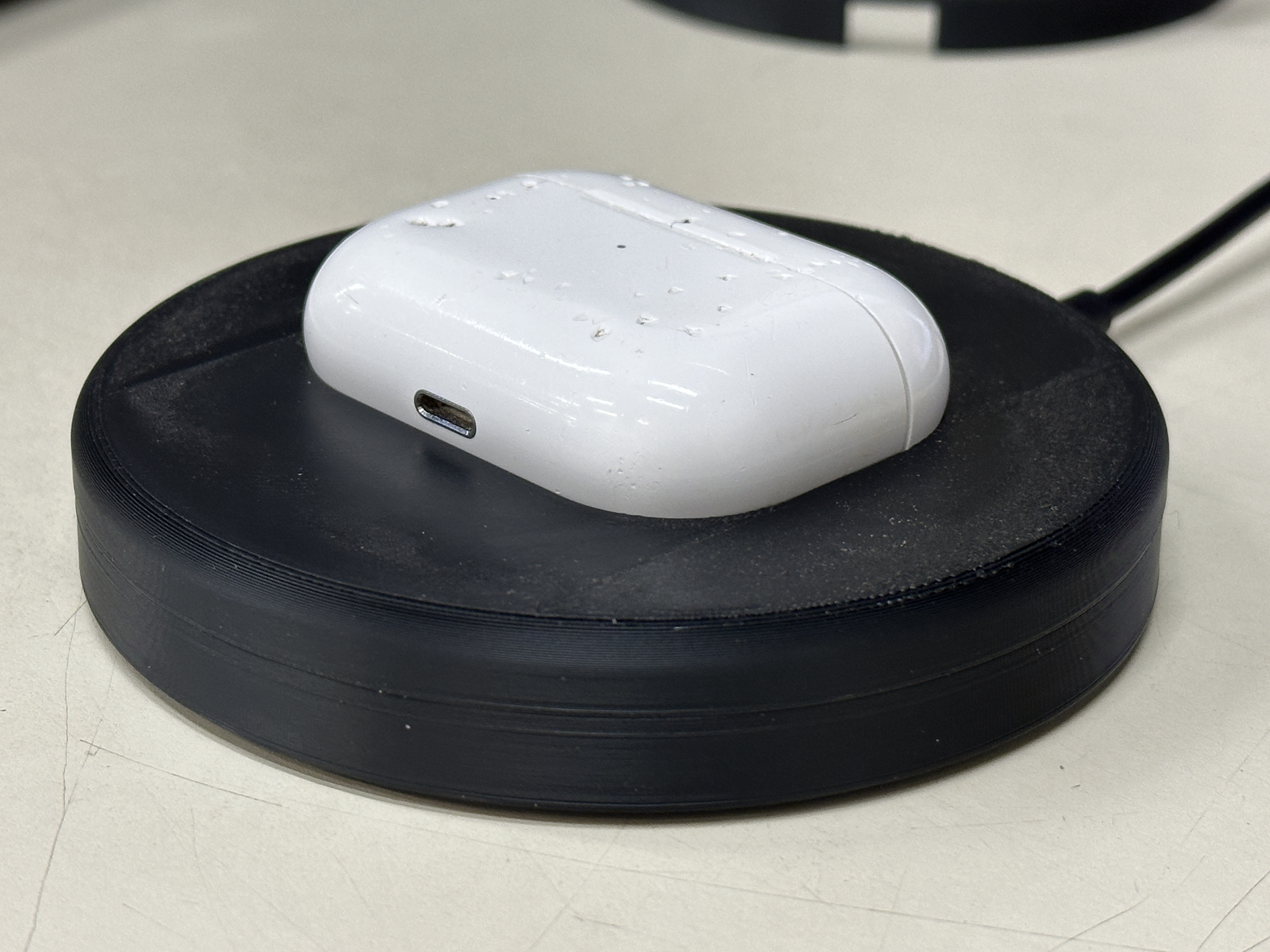 AirPods Pro Wireless Charging Cradle - Anker Powerwave Pad